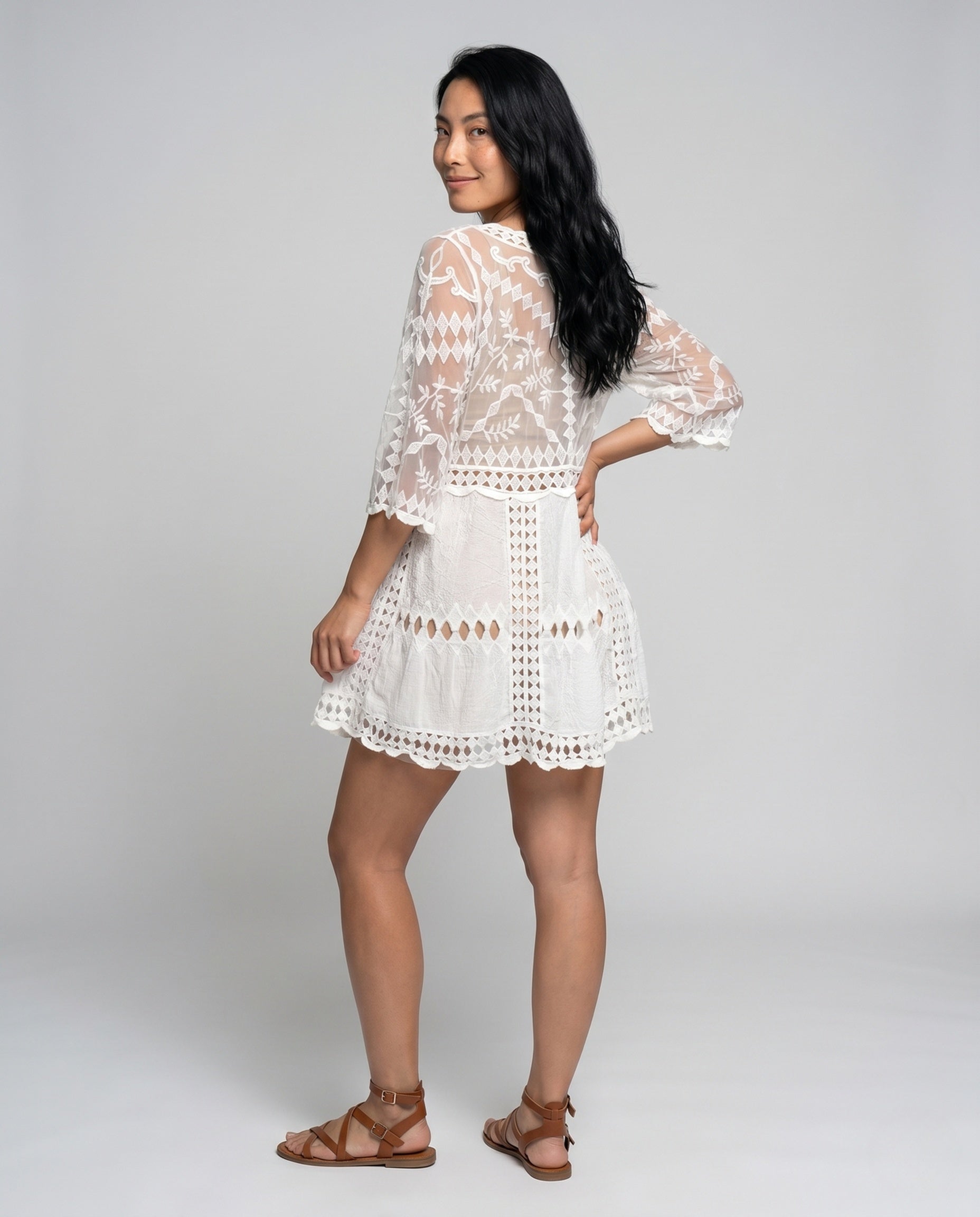 Product 15645962535242 - back_view