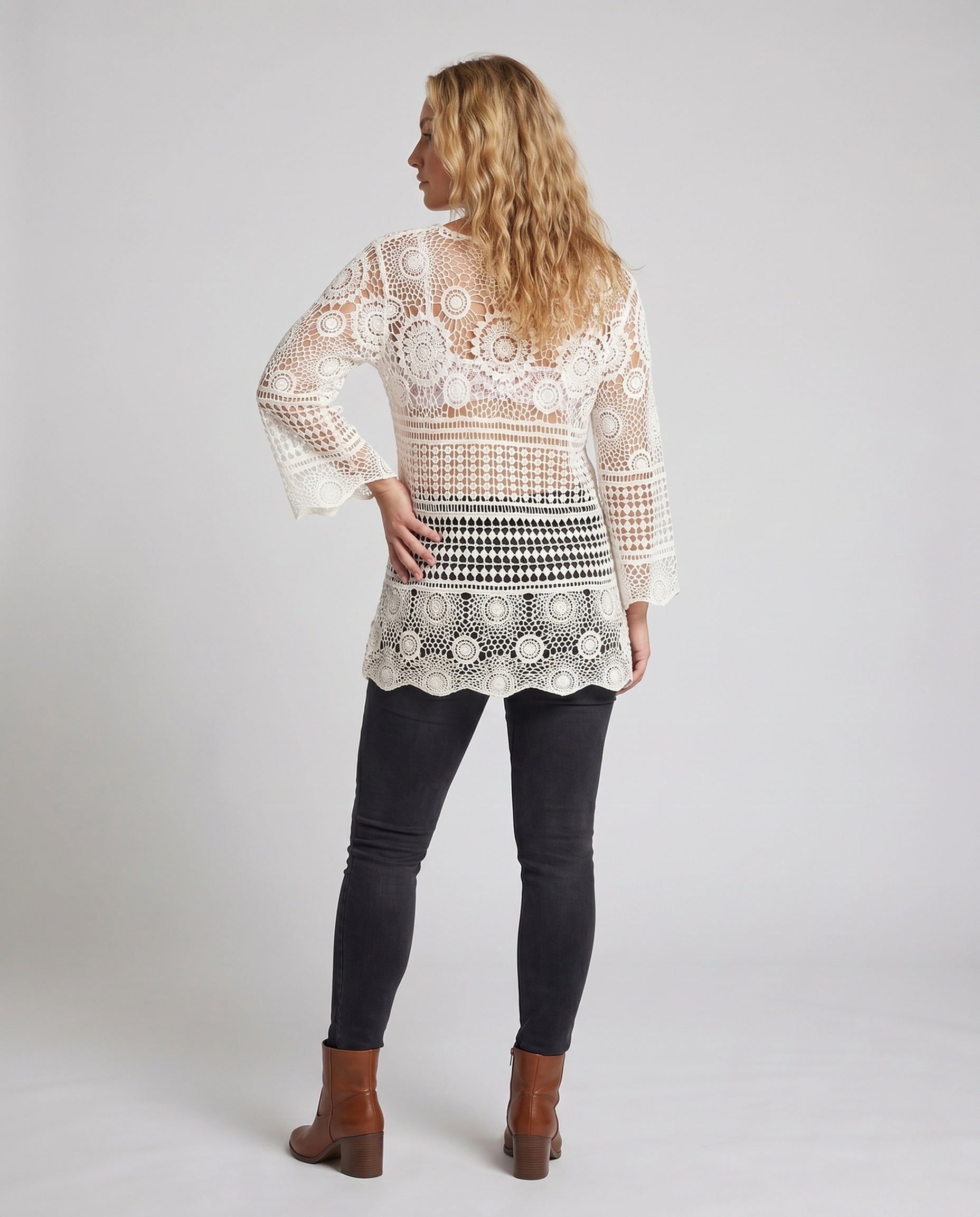 Product 15645963583818 - back_view