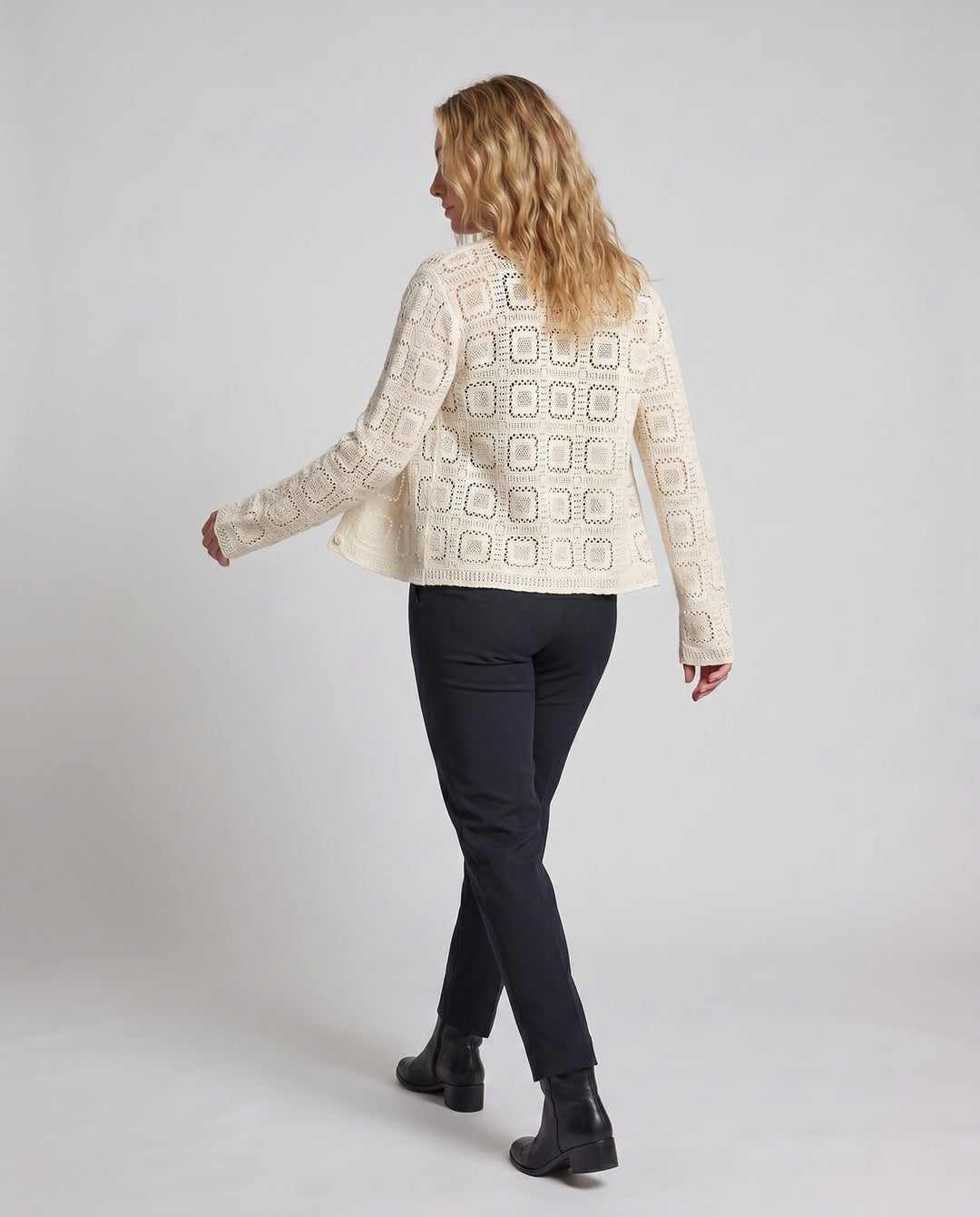 Product 15645963813194 - back_view