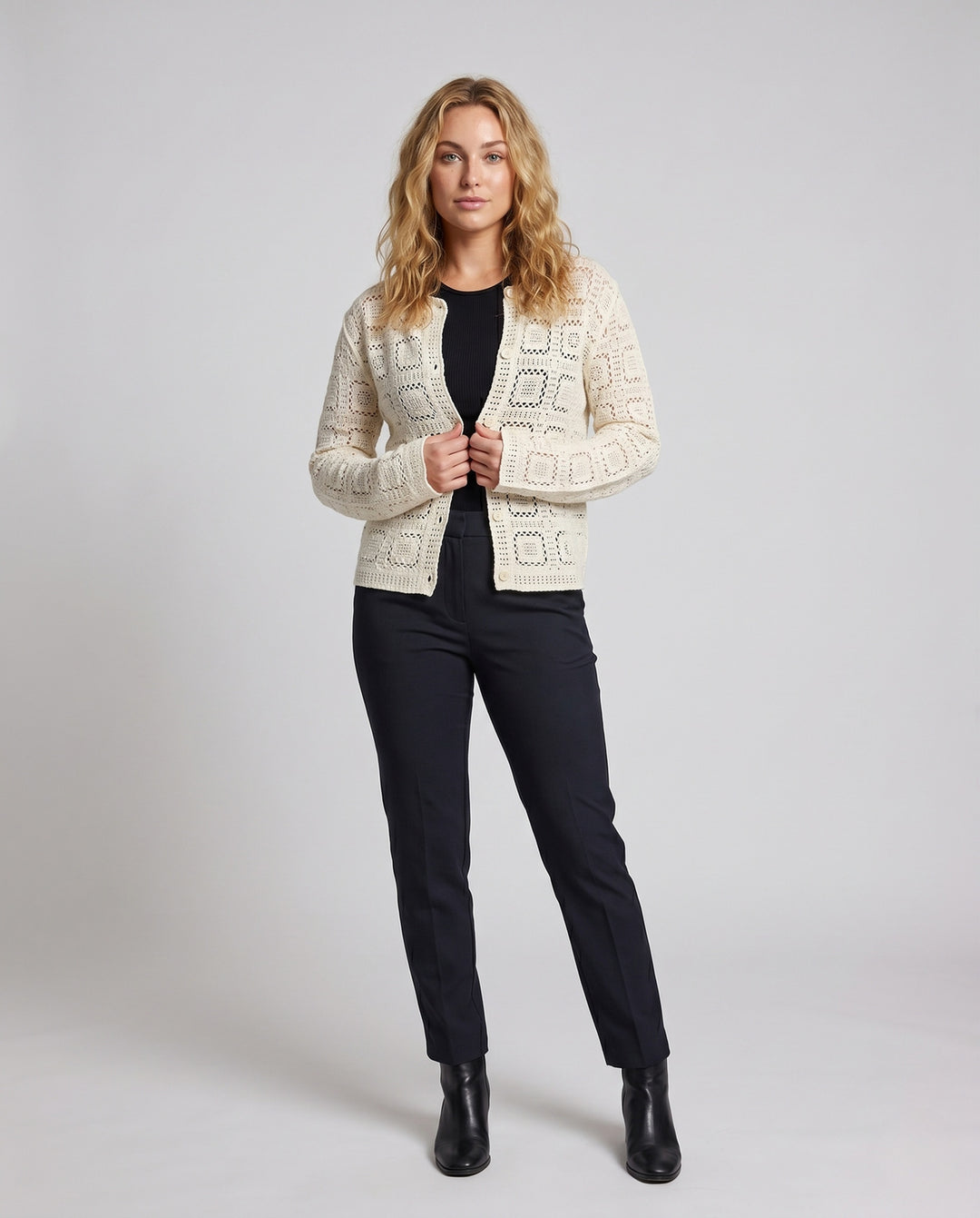 Product 15645963813194 - full_body_front