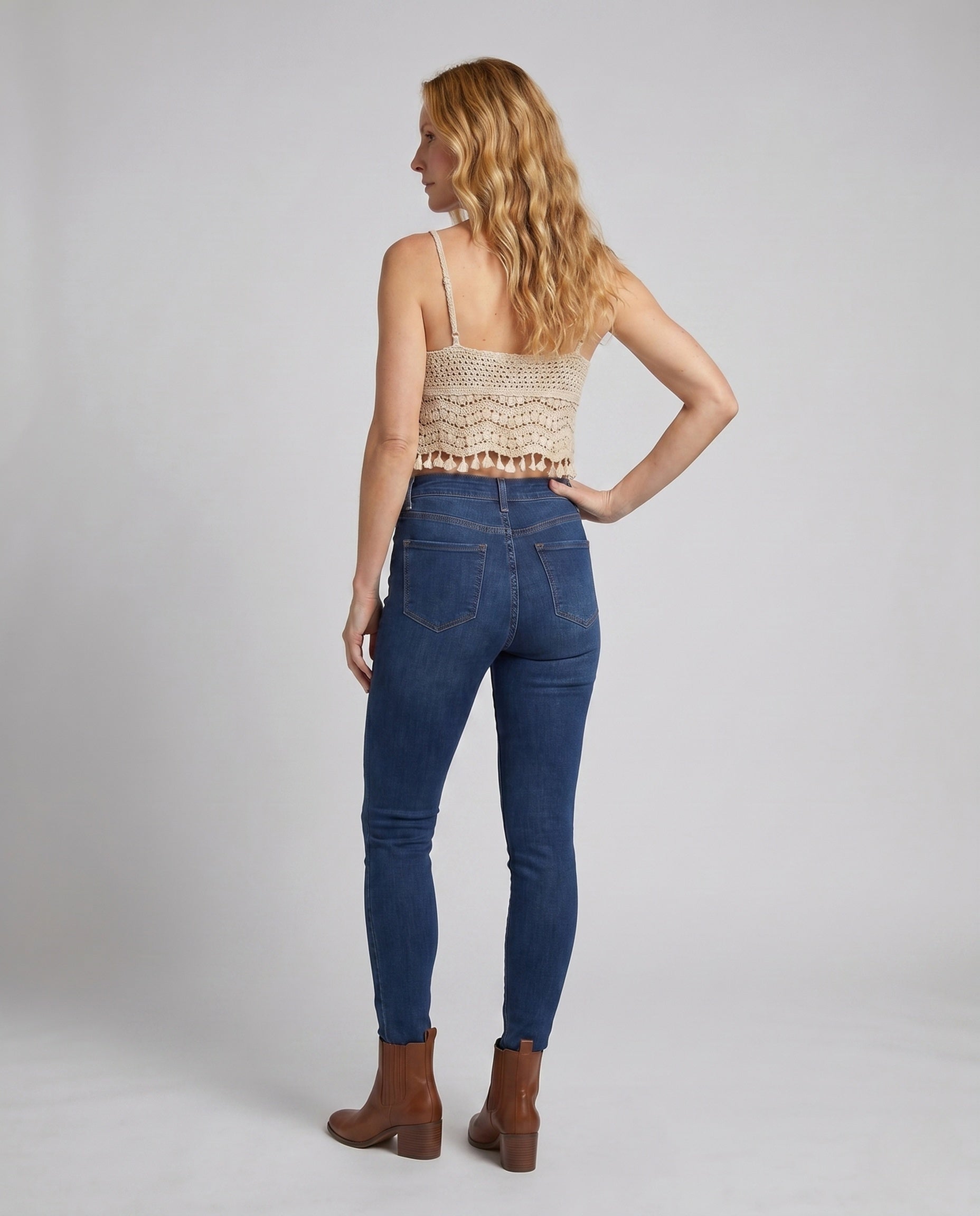Product 15645965386058 - back_view