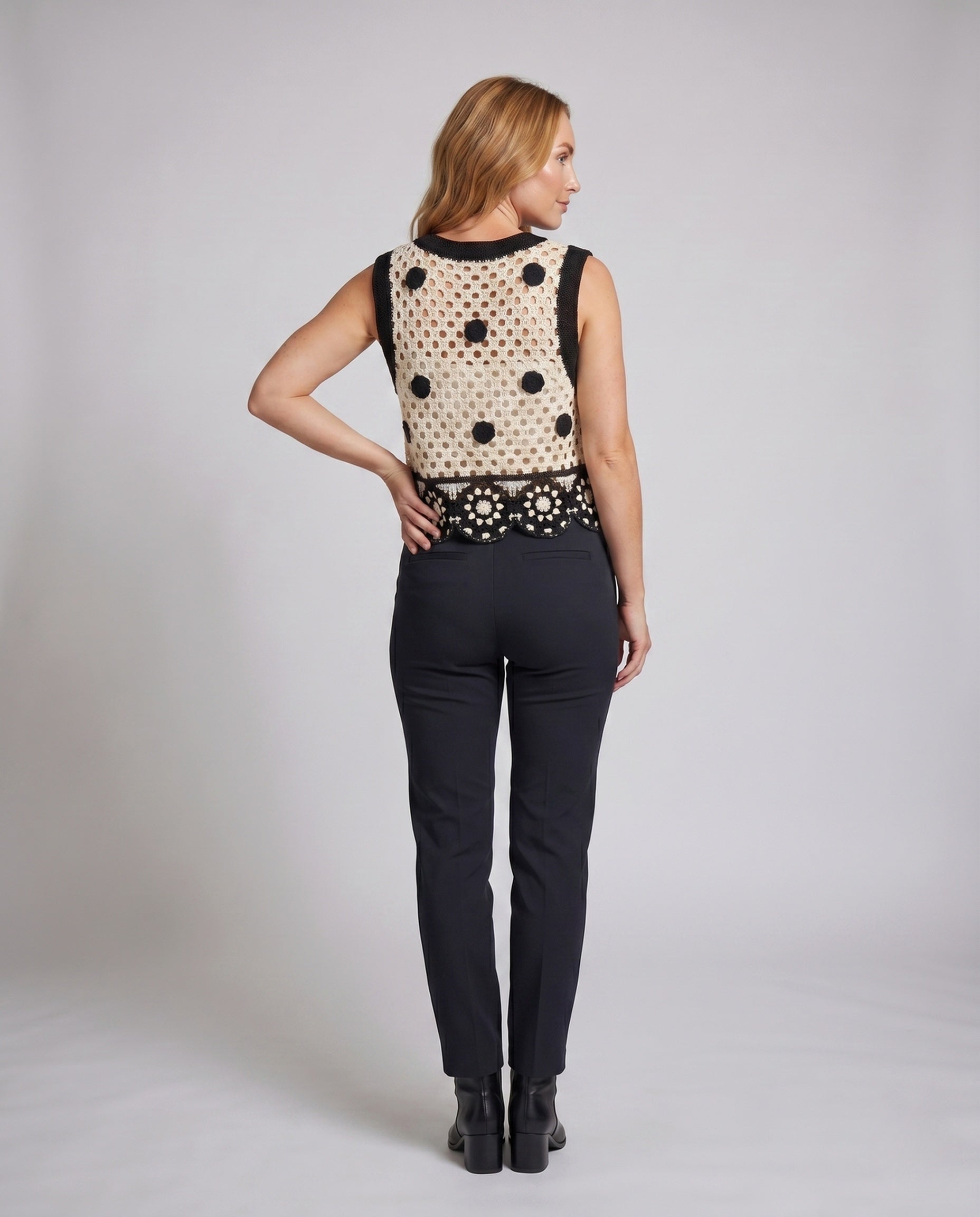 Product 15645966041418 - back_view