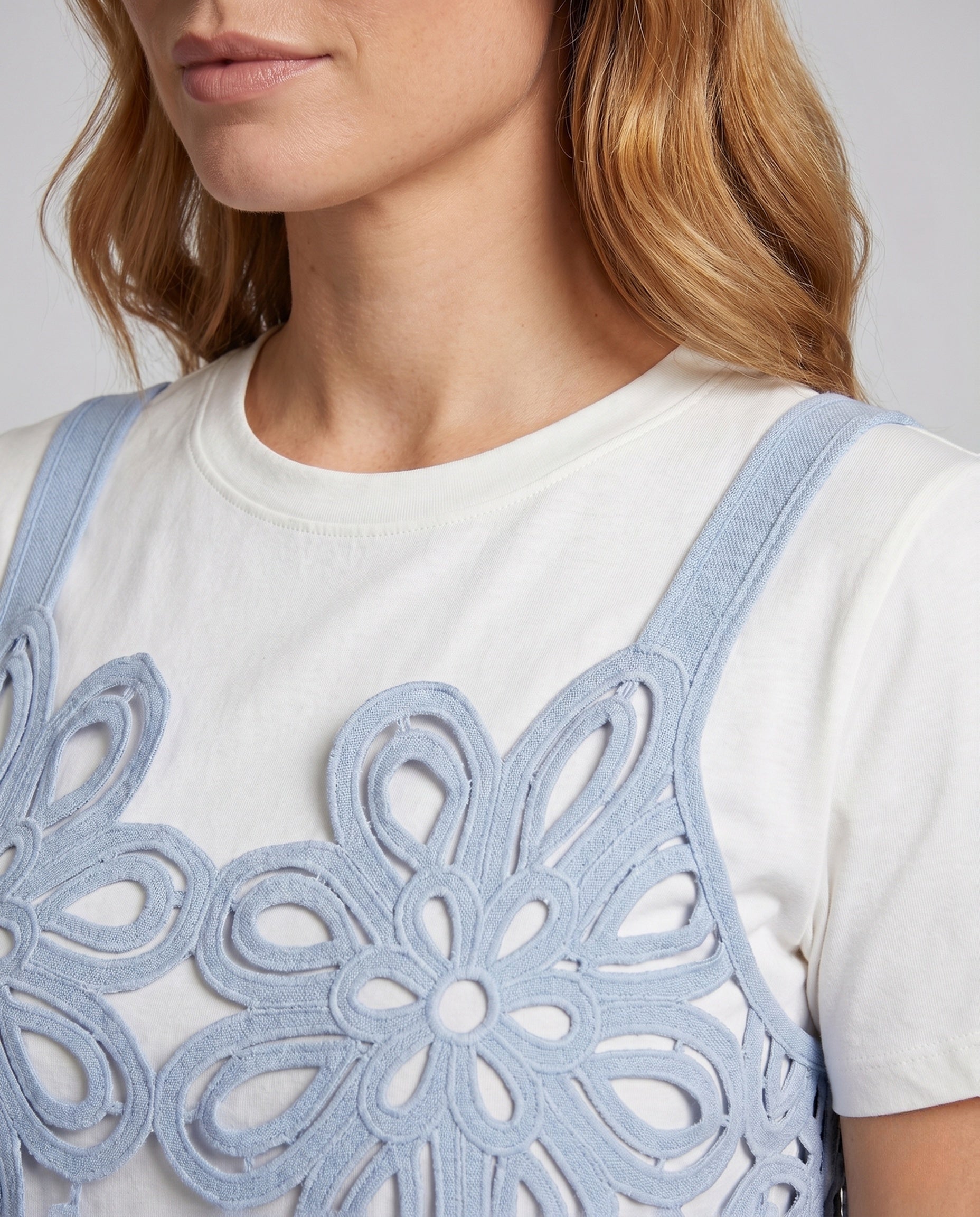Product 15645966729546 - close_up_detail