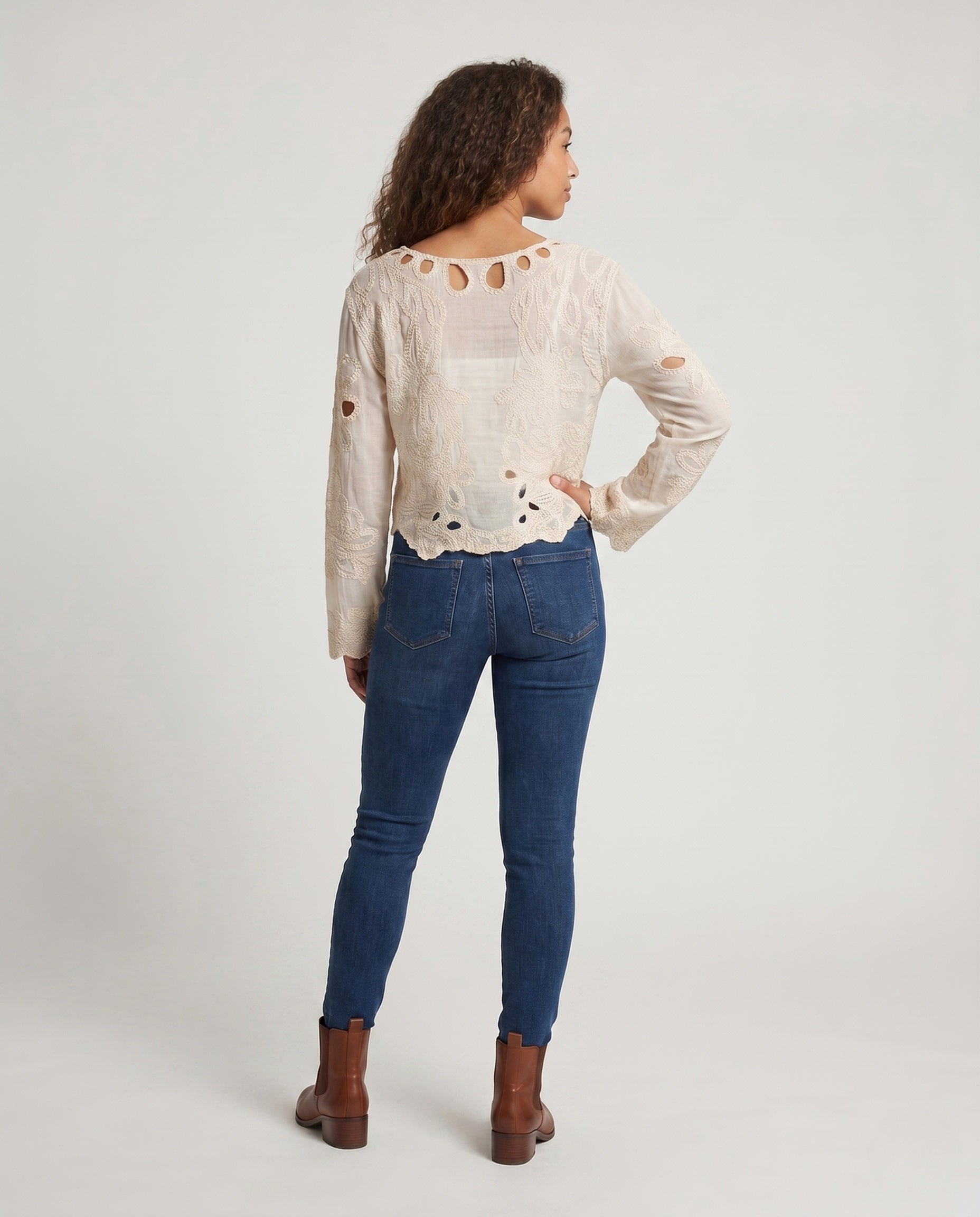 Product 15645967843658 - back_view