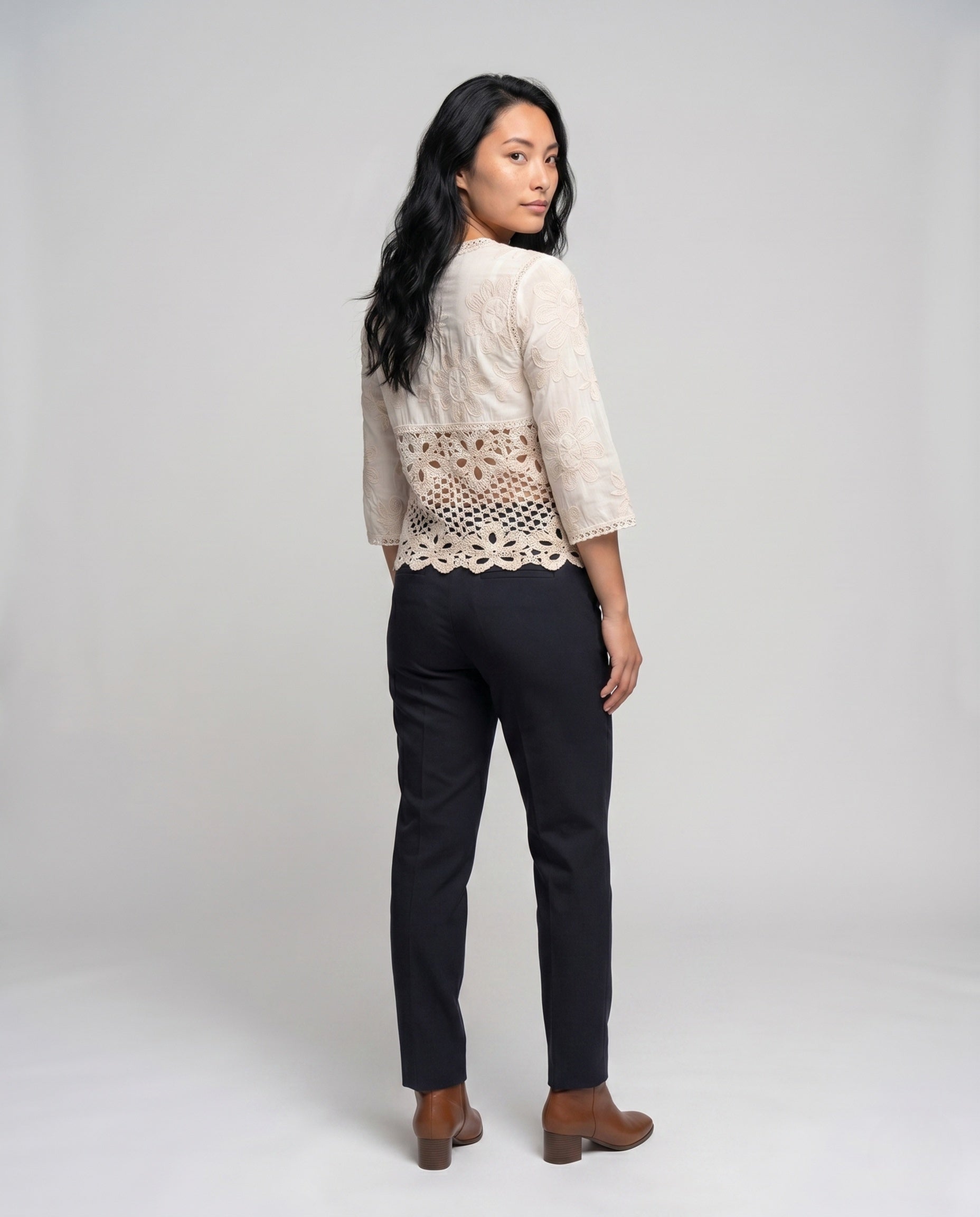 Product 15645968204106 - back_view