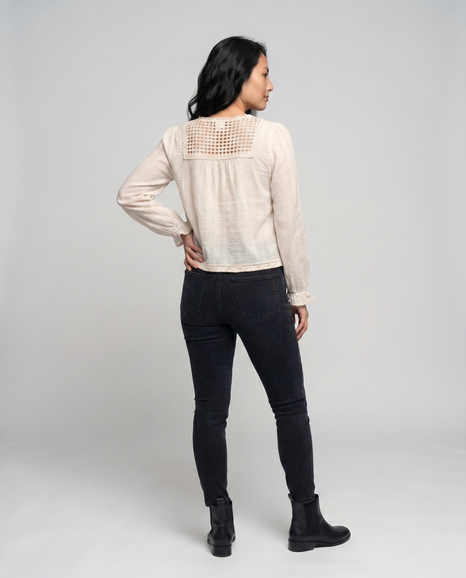 Product 15645968400714 - back_view