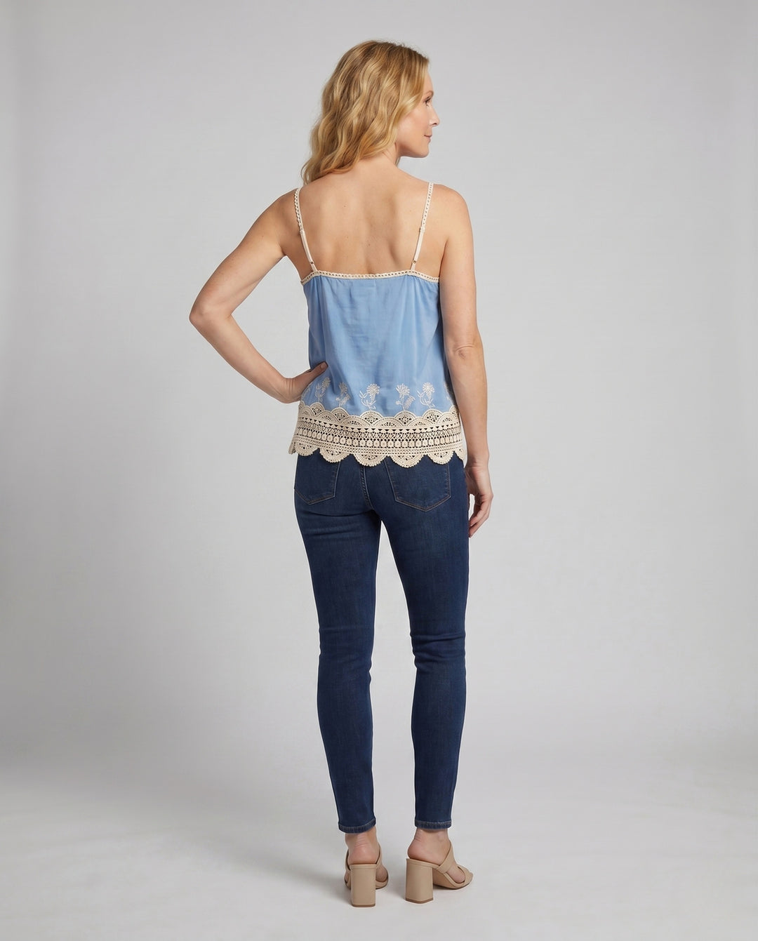 Product 15645969678666 - back_view