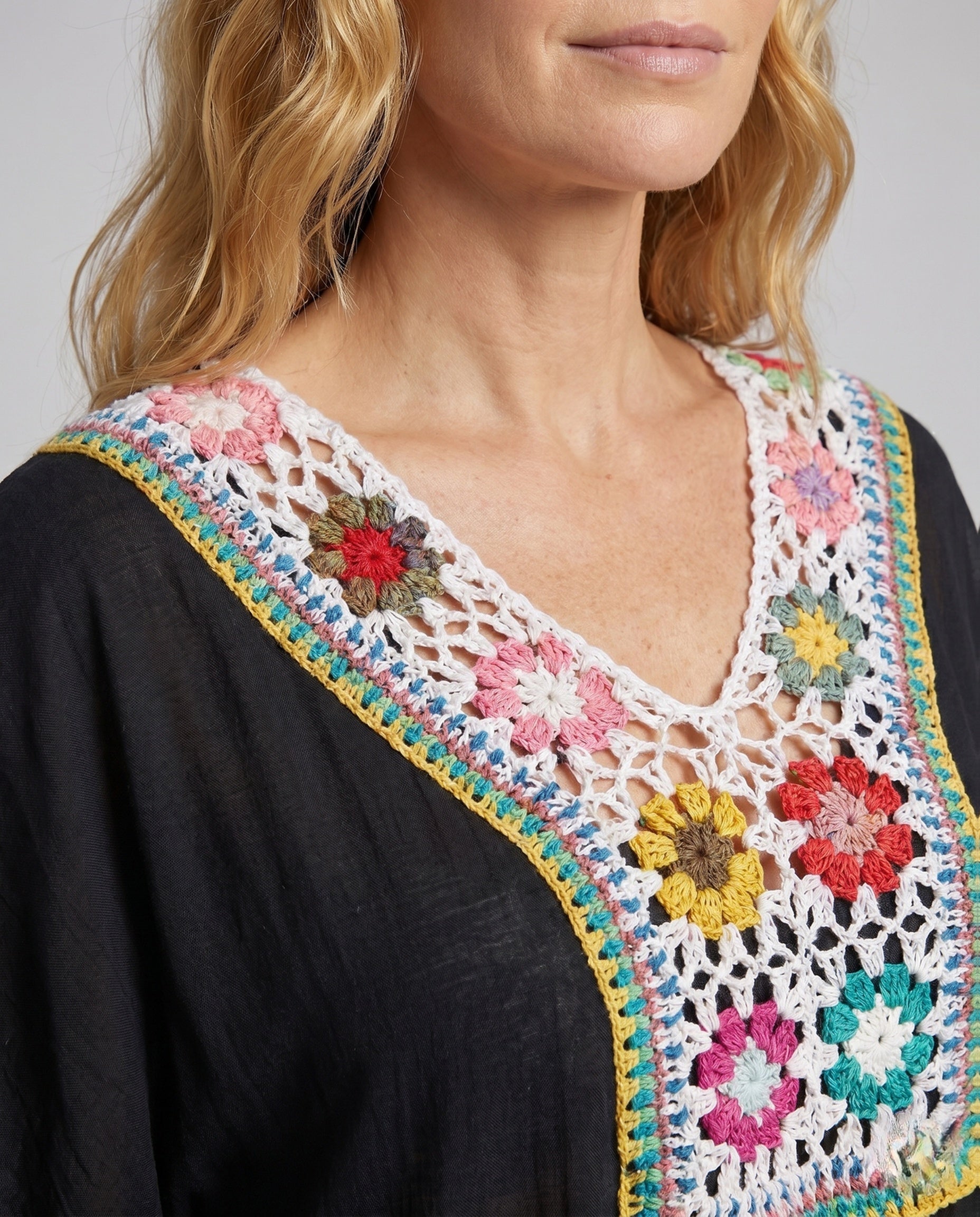 Product 15645970956618 - close_up_detail