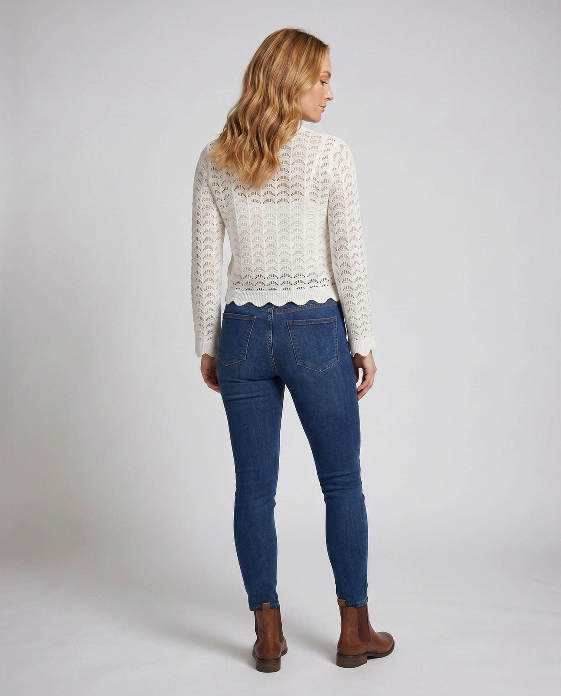 Product 15645972234570 - back_view
