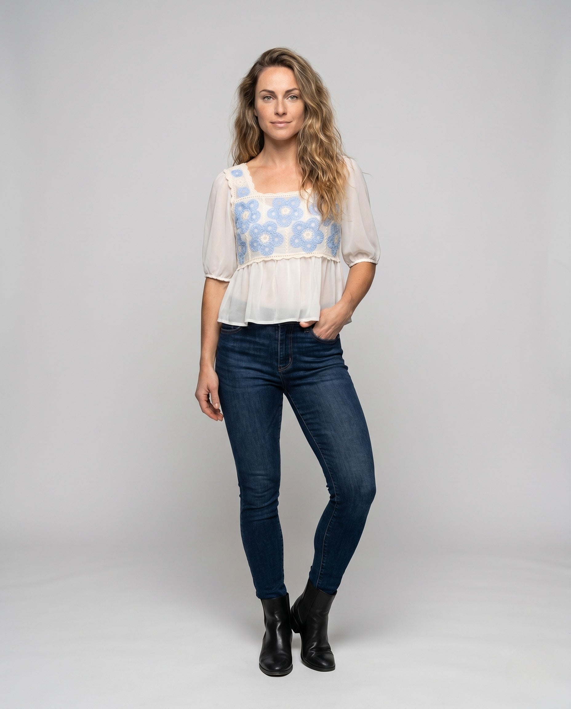 Product 15646864015690 - full_body_front