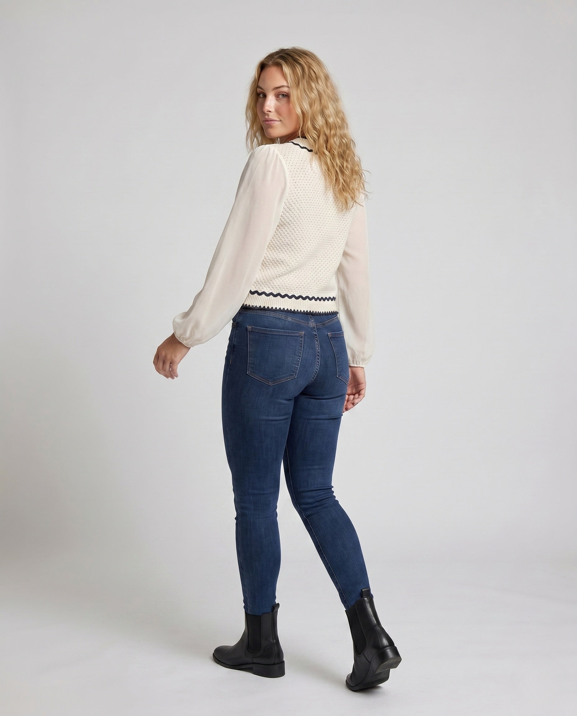 Product 15646864179530 - back_view