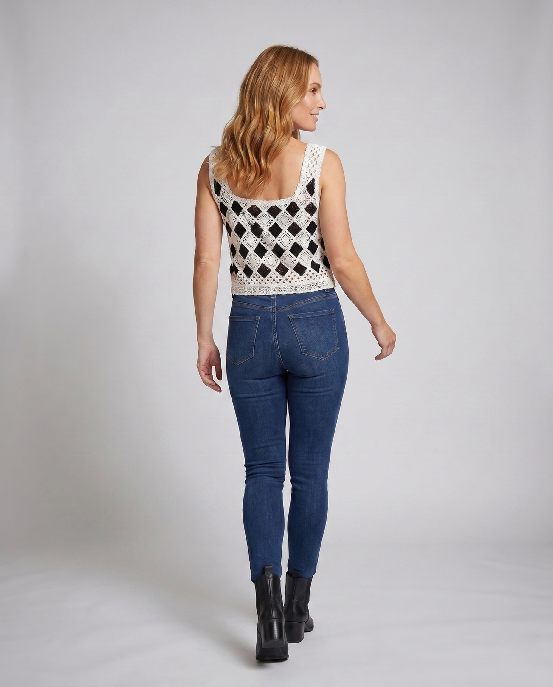 Product 15646870176074 - back_view