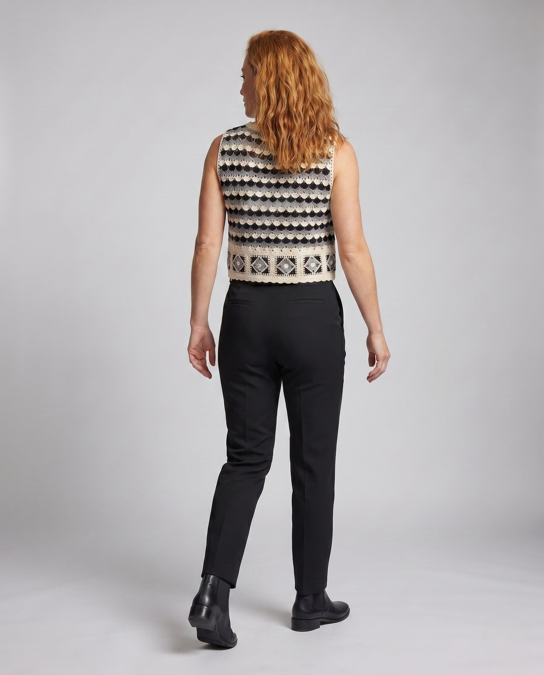 Product 15646870667594 - back_view