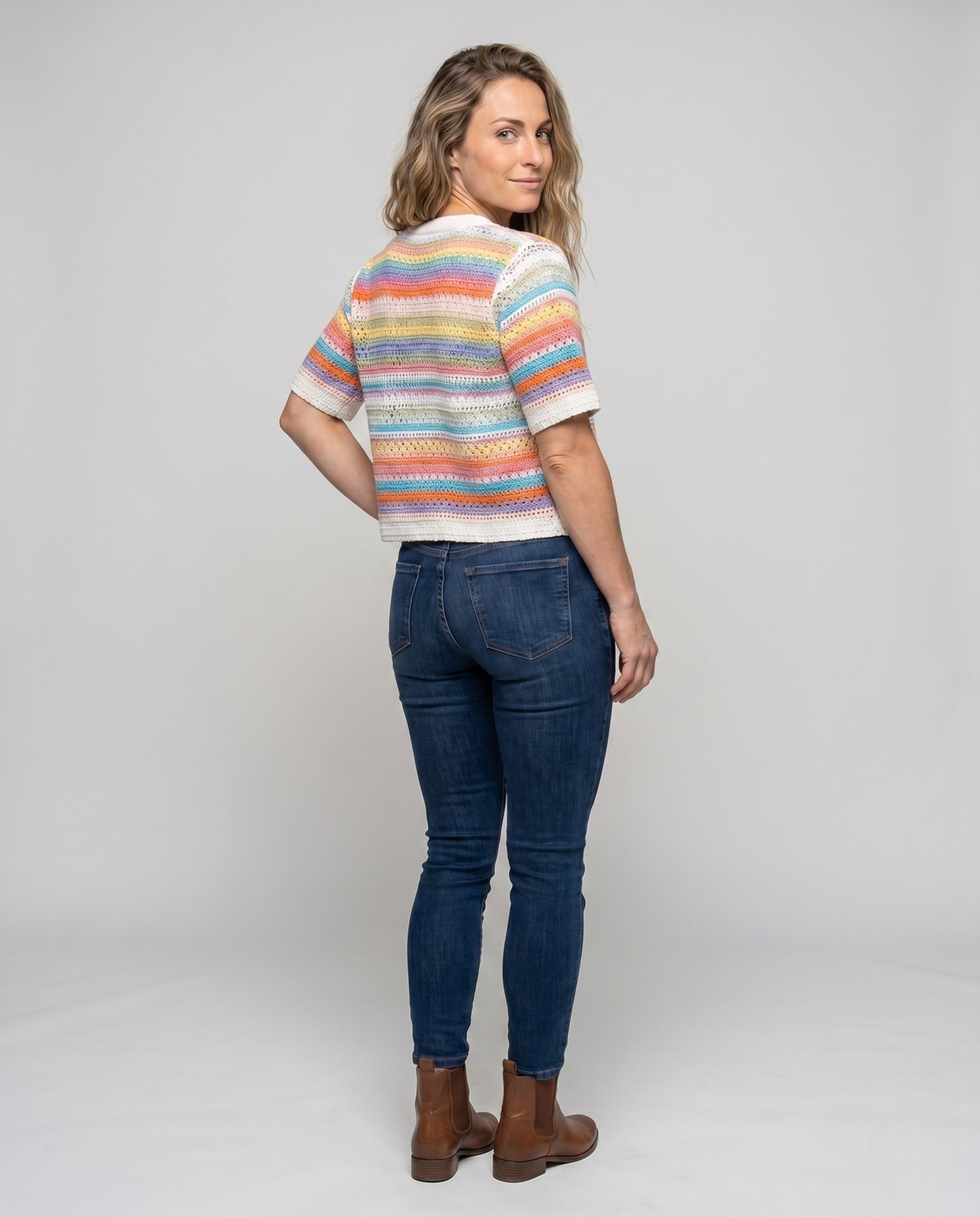 Product 15646871716170 - back_view