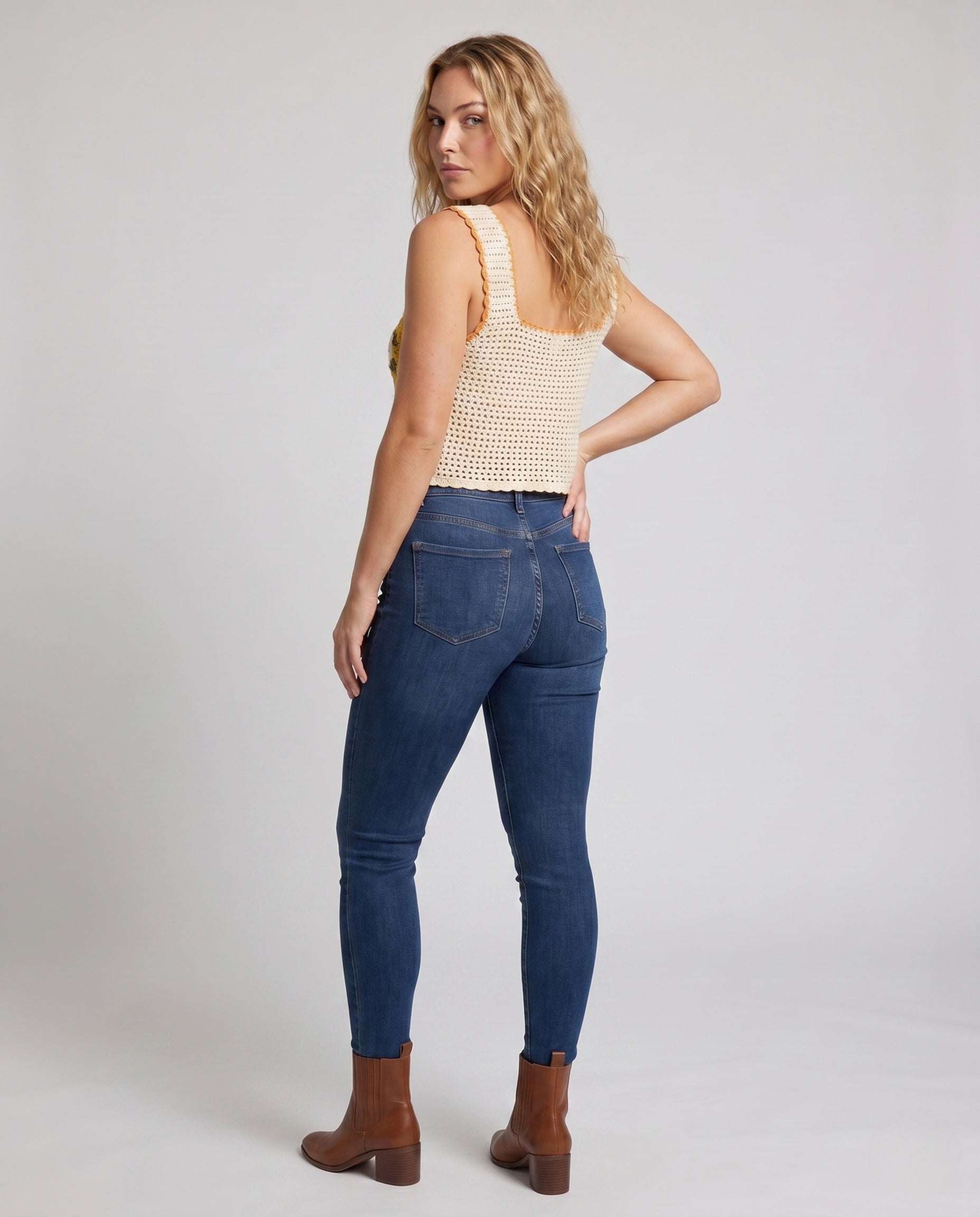 Product 15646872043850 - back_view