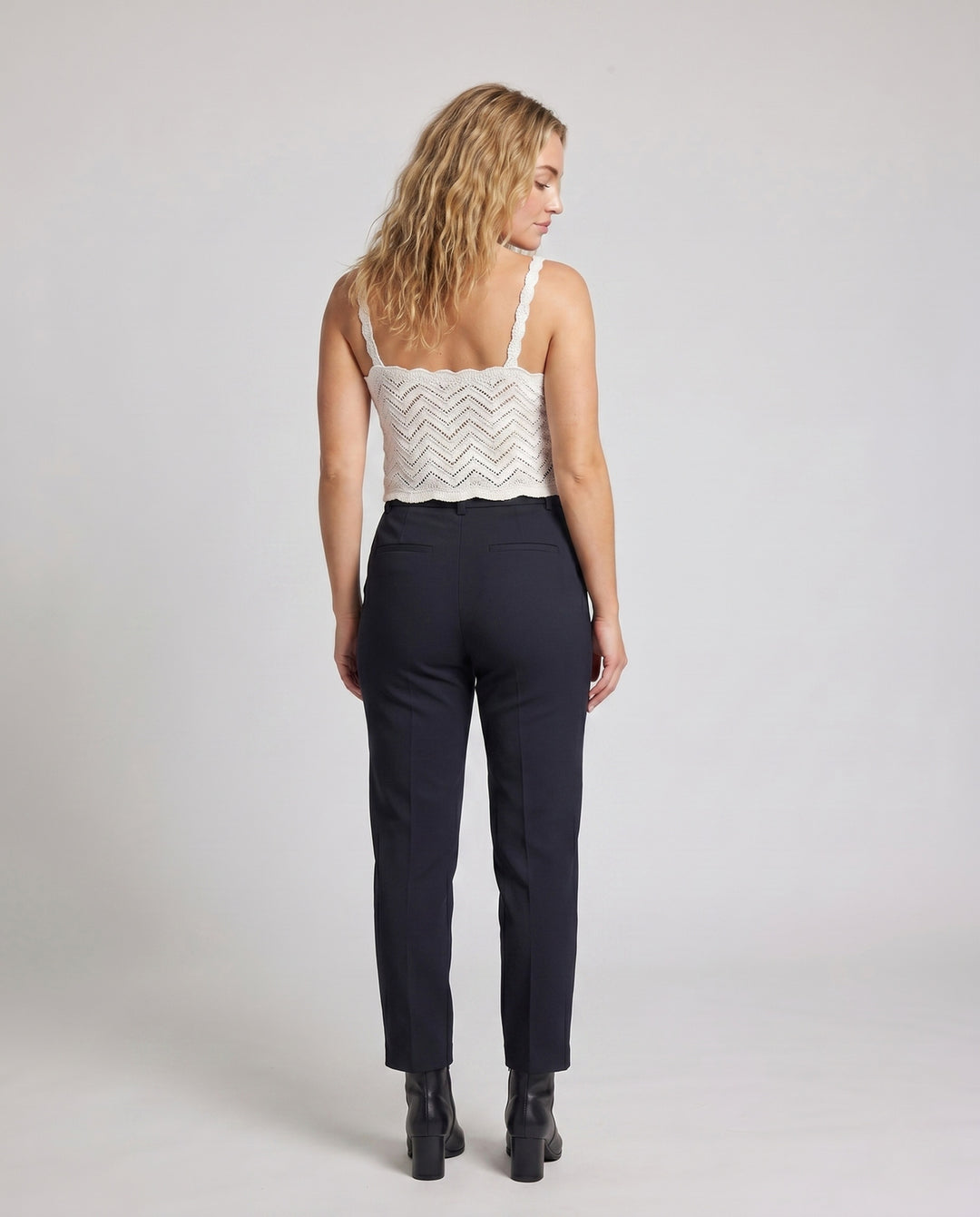 Product 15646872174922 - back_view
