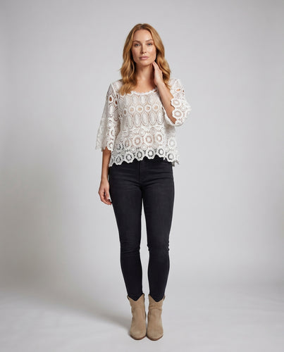 Damen Häkelbluse mit eleganten Spitzenmuster R&B