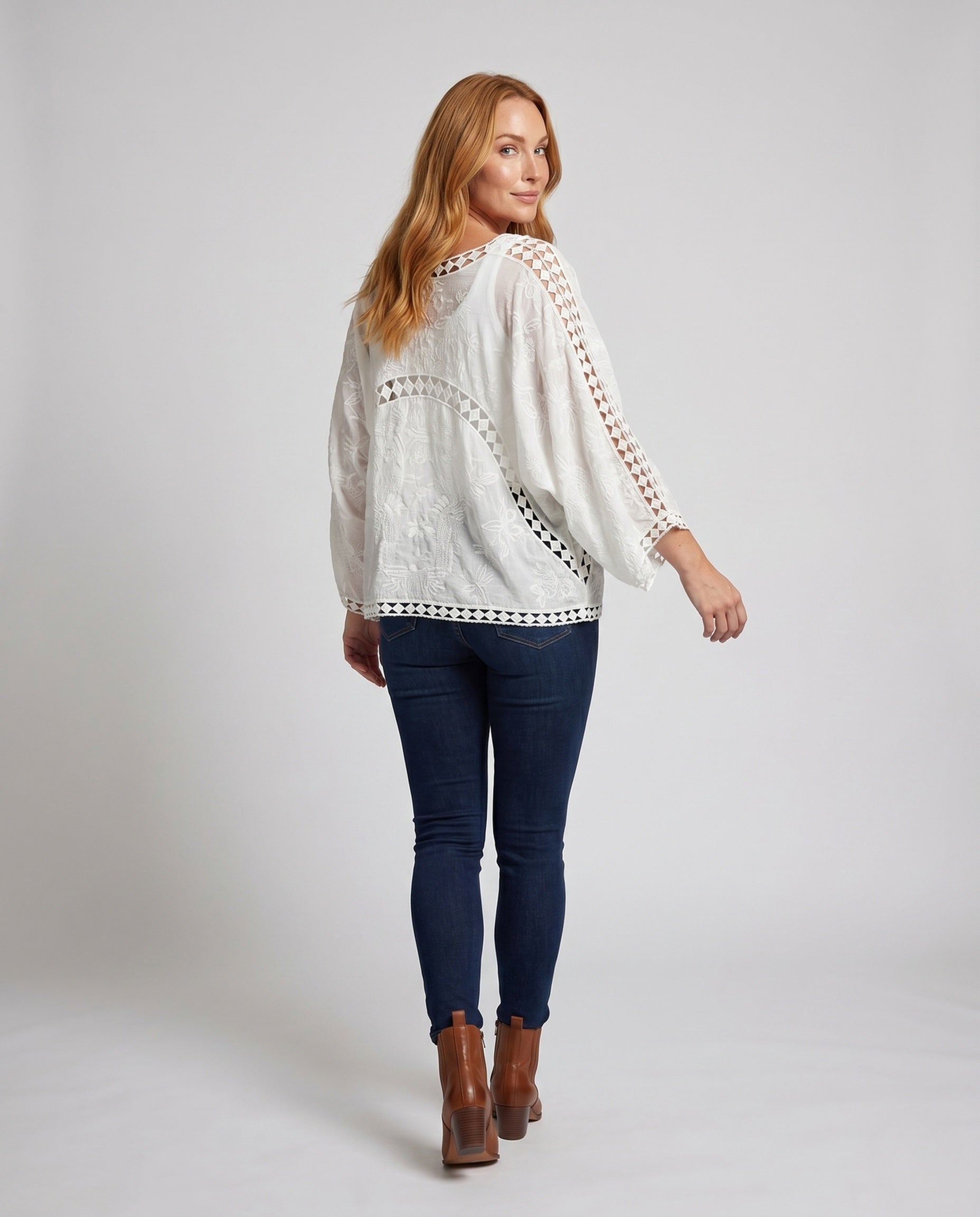Product 15646872600906 - back_view