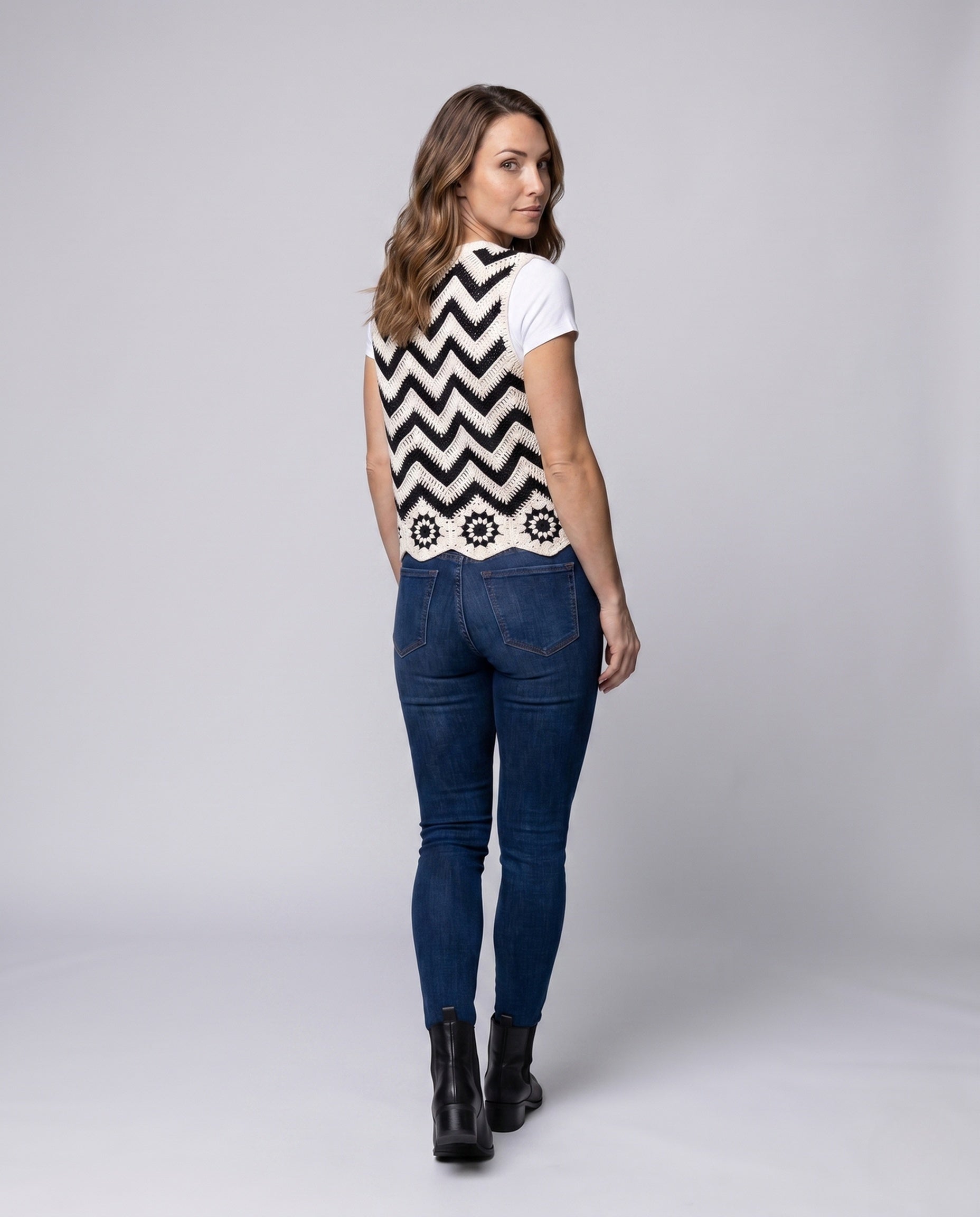 Product 15646873256266 - back_view