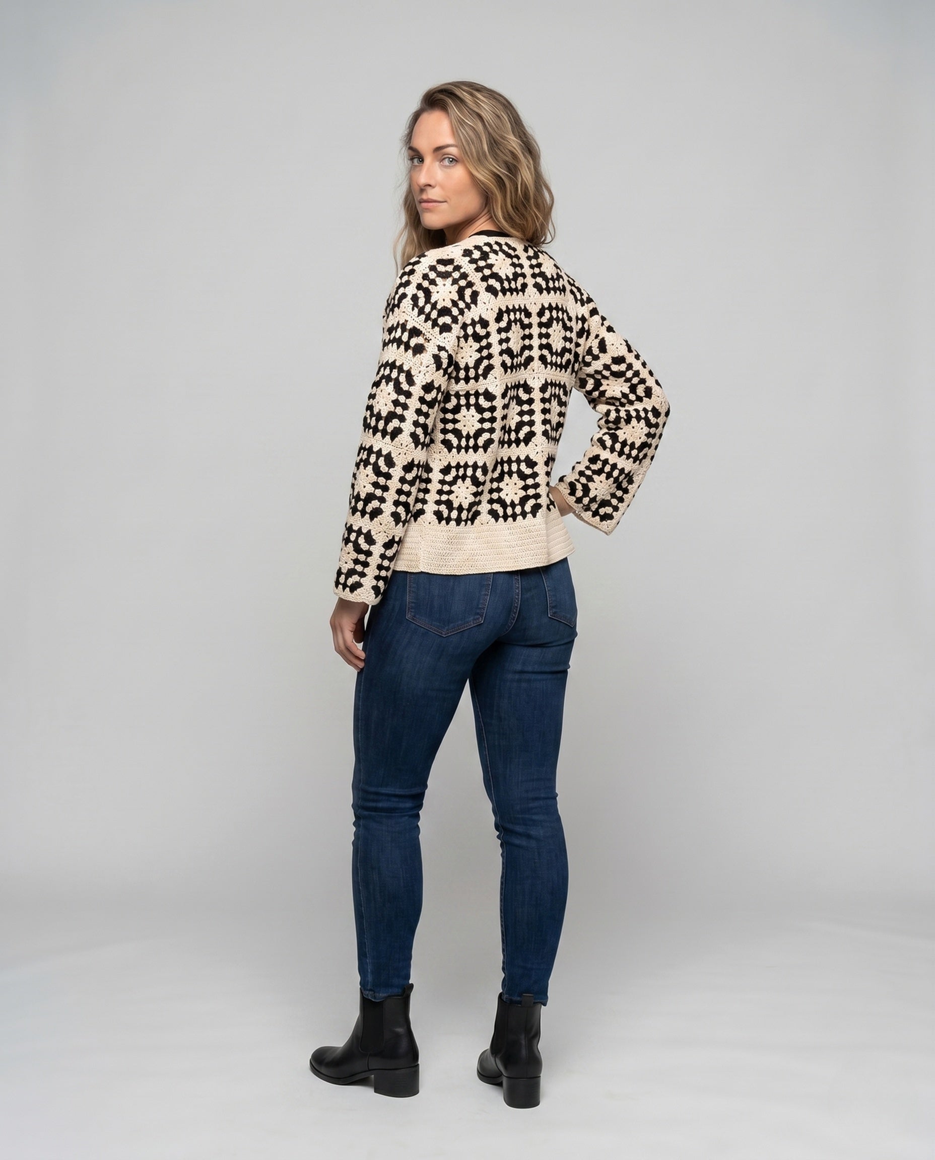 Product 15646873813322 - back_view