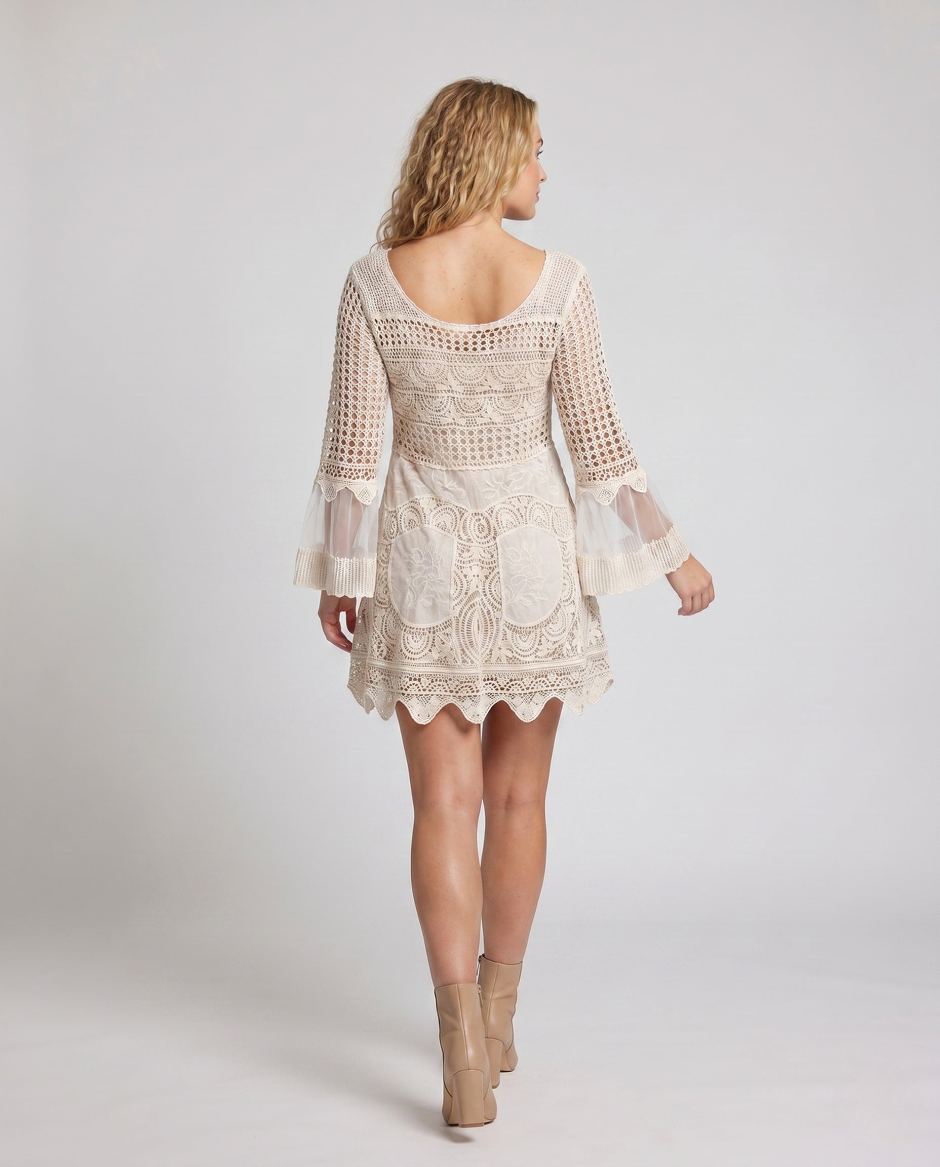 Product 15646874206538 - back_view