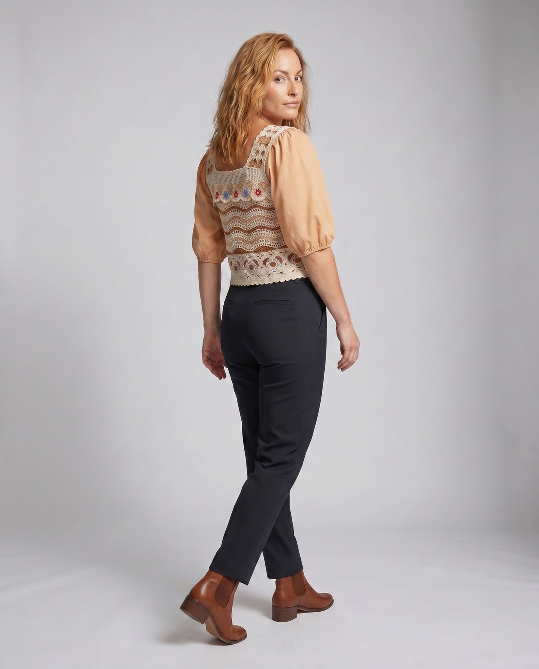 Product 15646876074314 - back_view