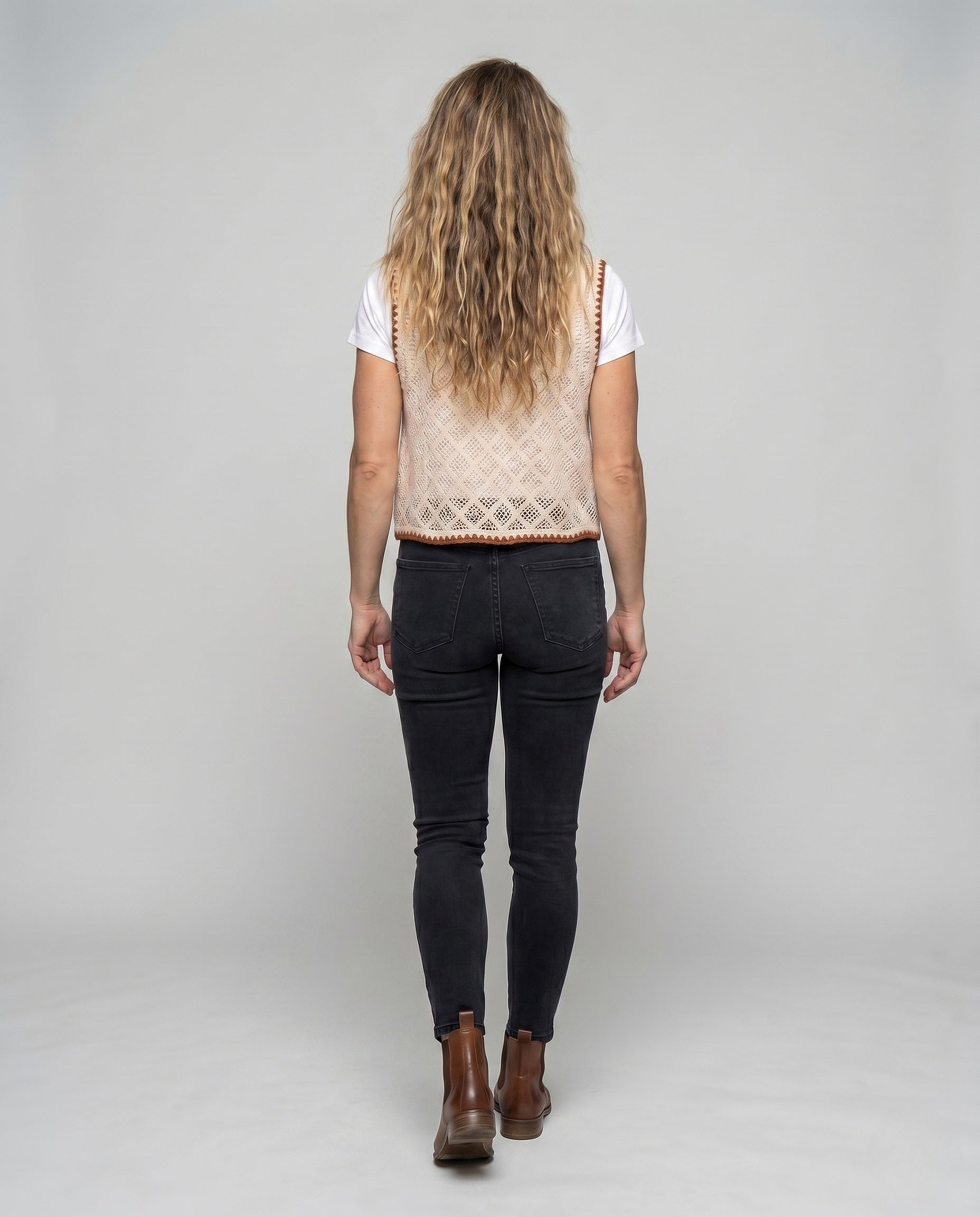 Product 15646878400842 - back_view