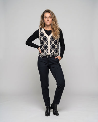 Damen Häkelweste mit fransigem Saum und floralen Muster R&B