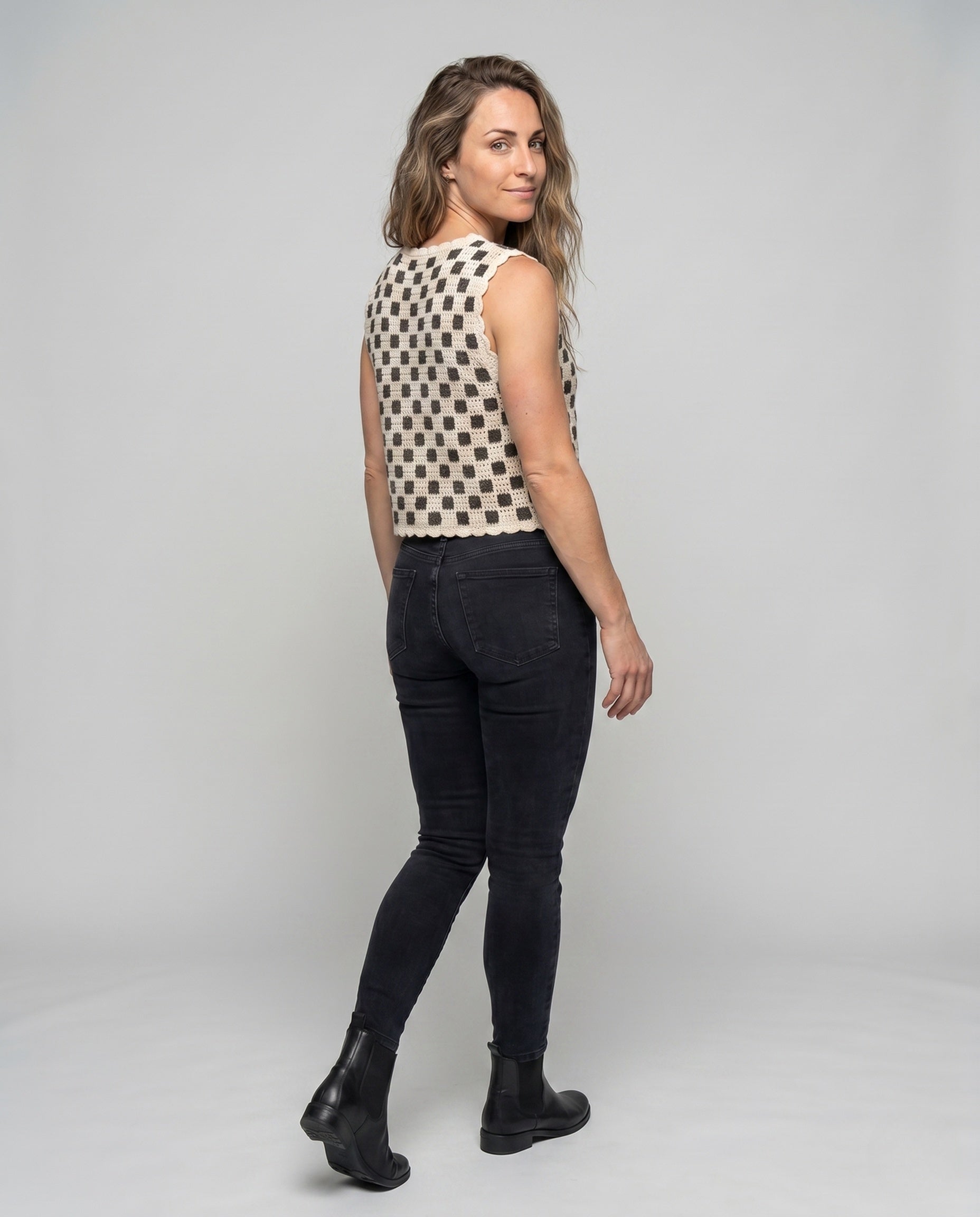 Product 15646878531914 - back_view