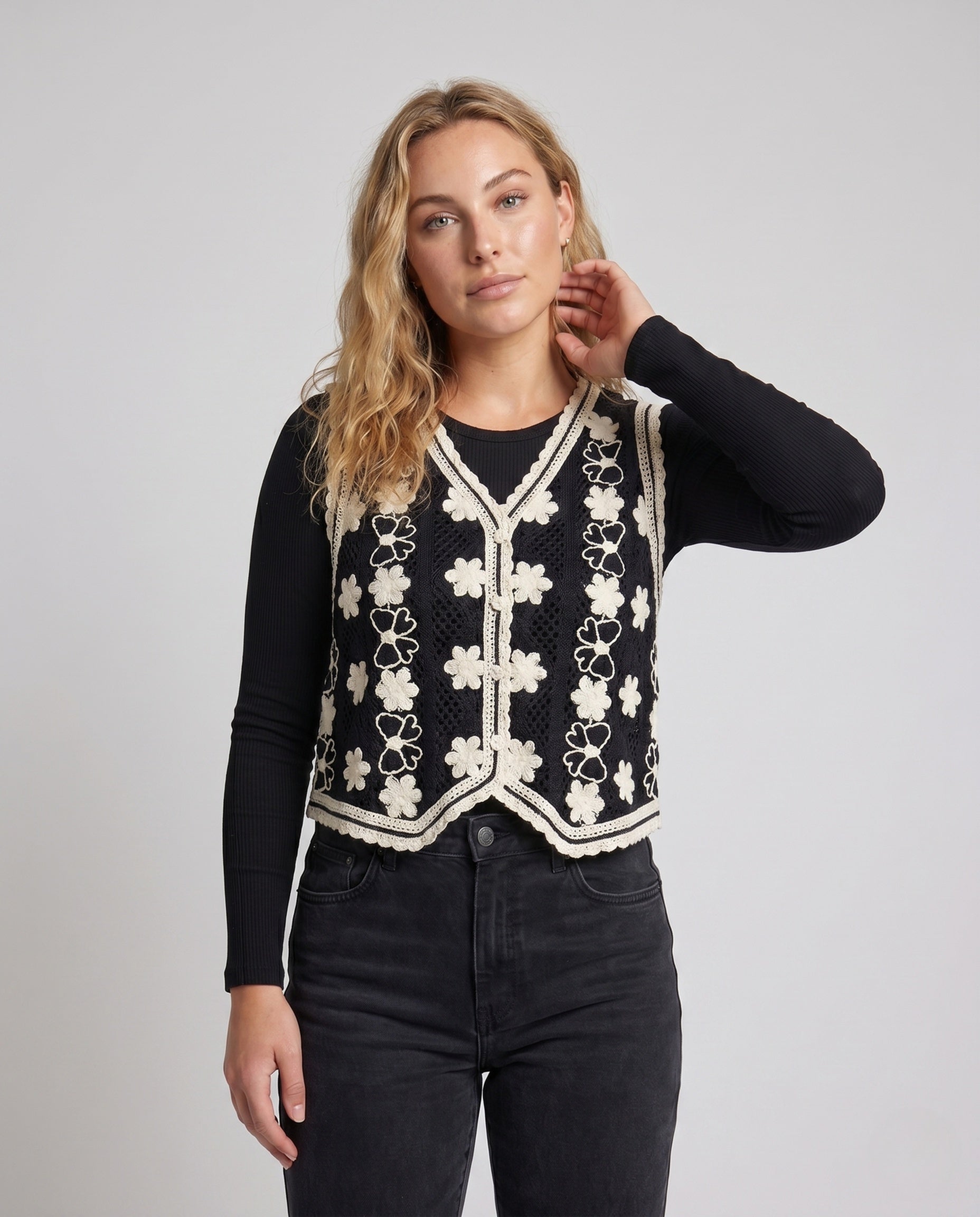 Product 15646878859594 - upper_body