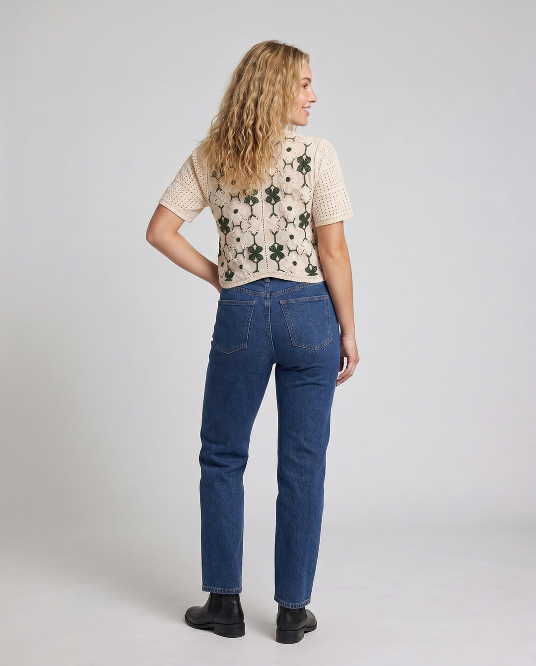 Product 15646879318346 - back_view