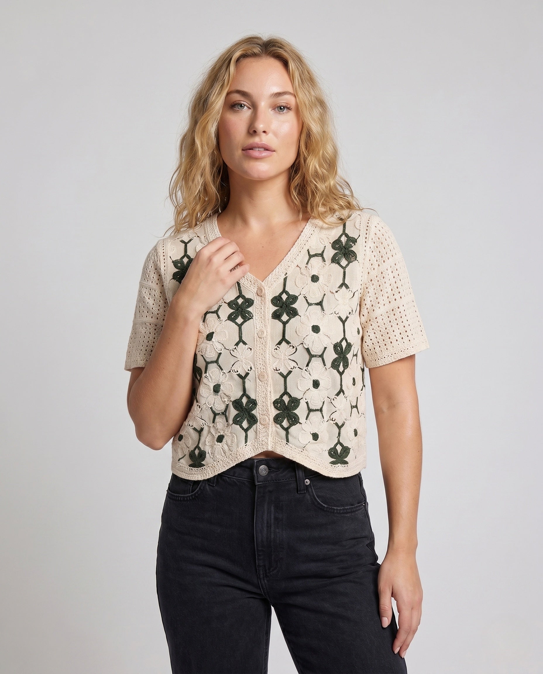 Product 15646879318346 - upper_body