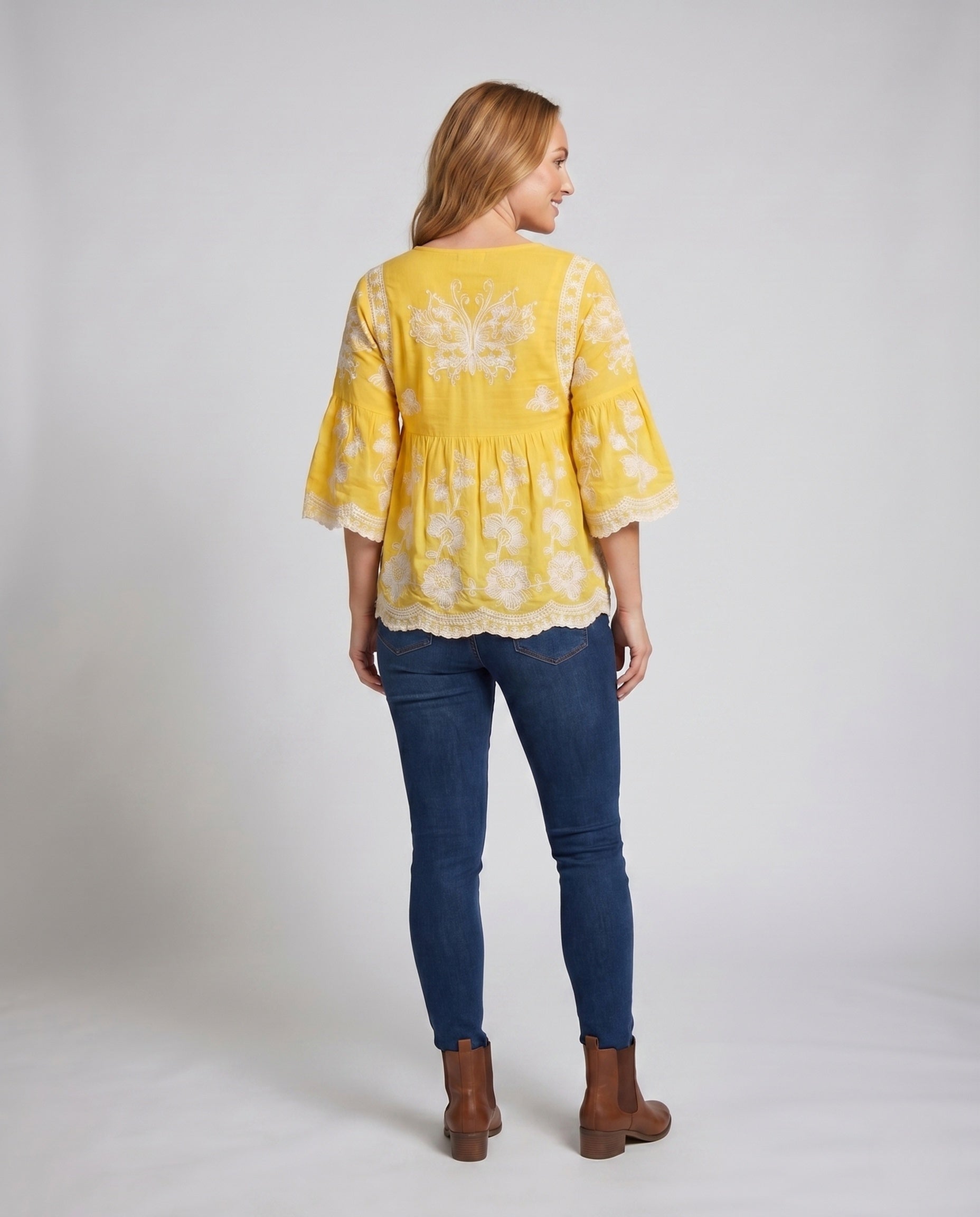 Product 15646879940938 - back_view