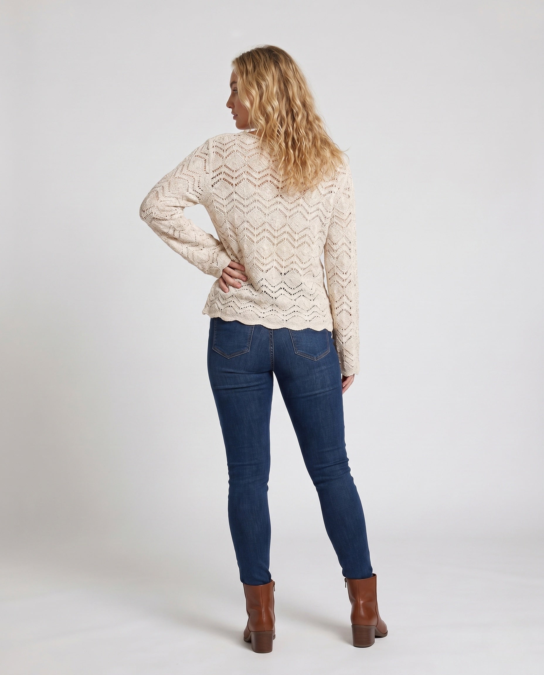 Product 15646881808714 - back_view