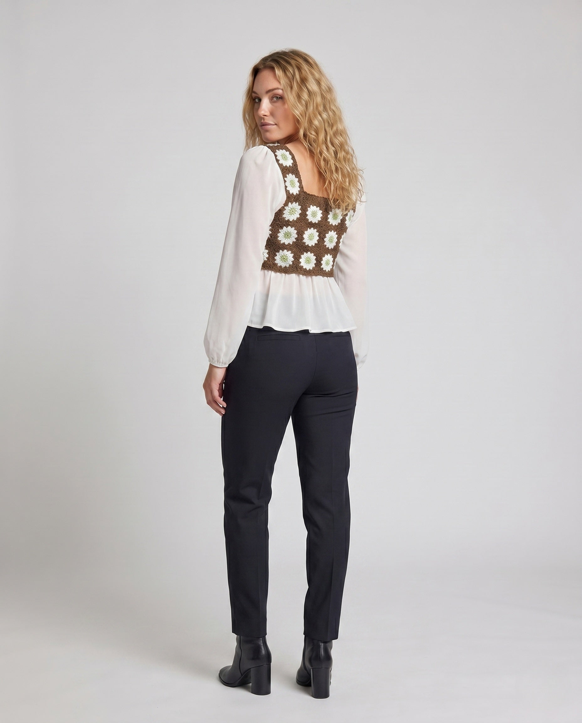 Product 15646882267466 - back_view