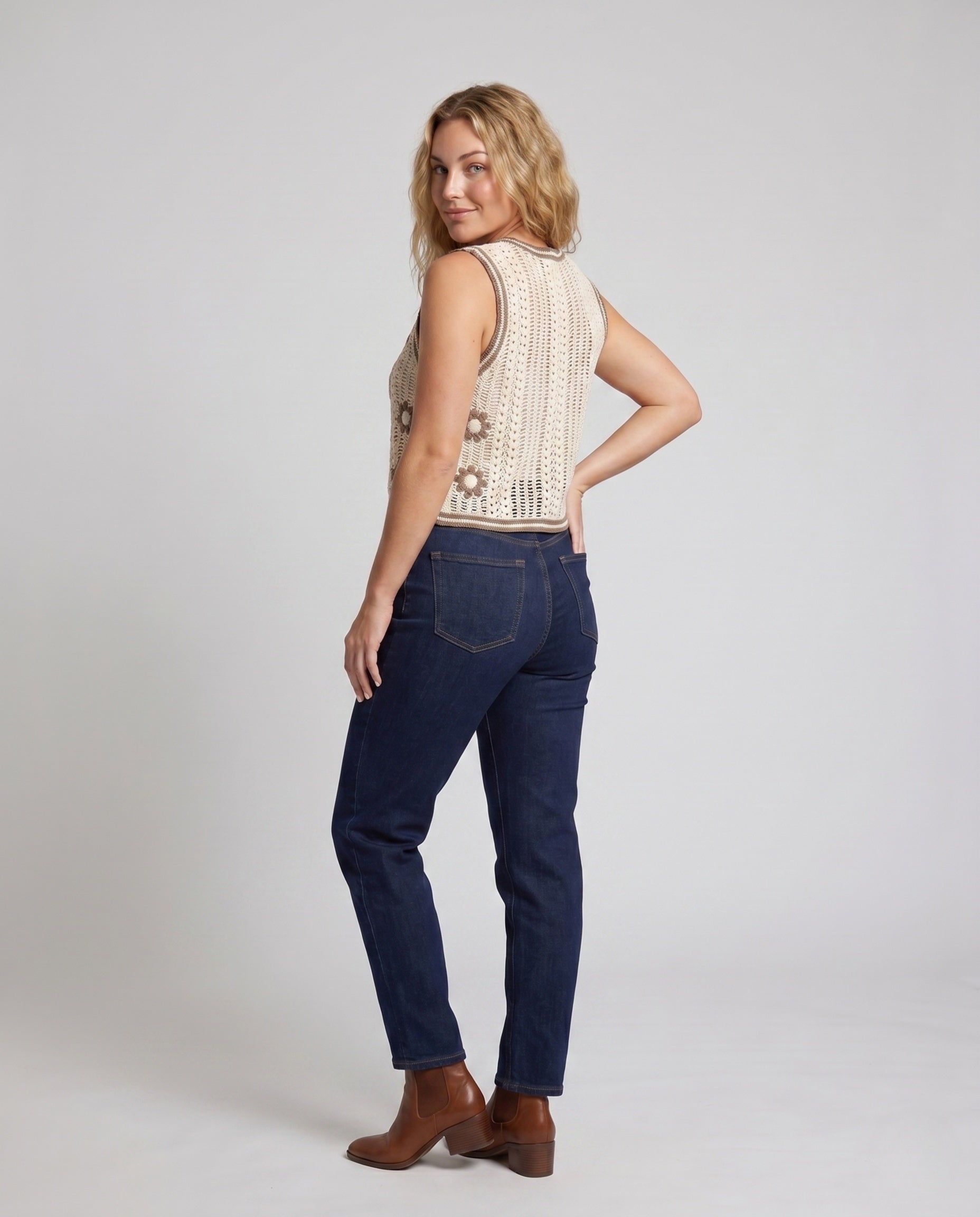 Product 15646886003018 - back_view