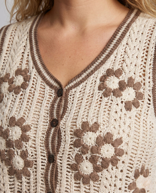 Product 15646886003018 - close_up_detail
