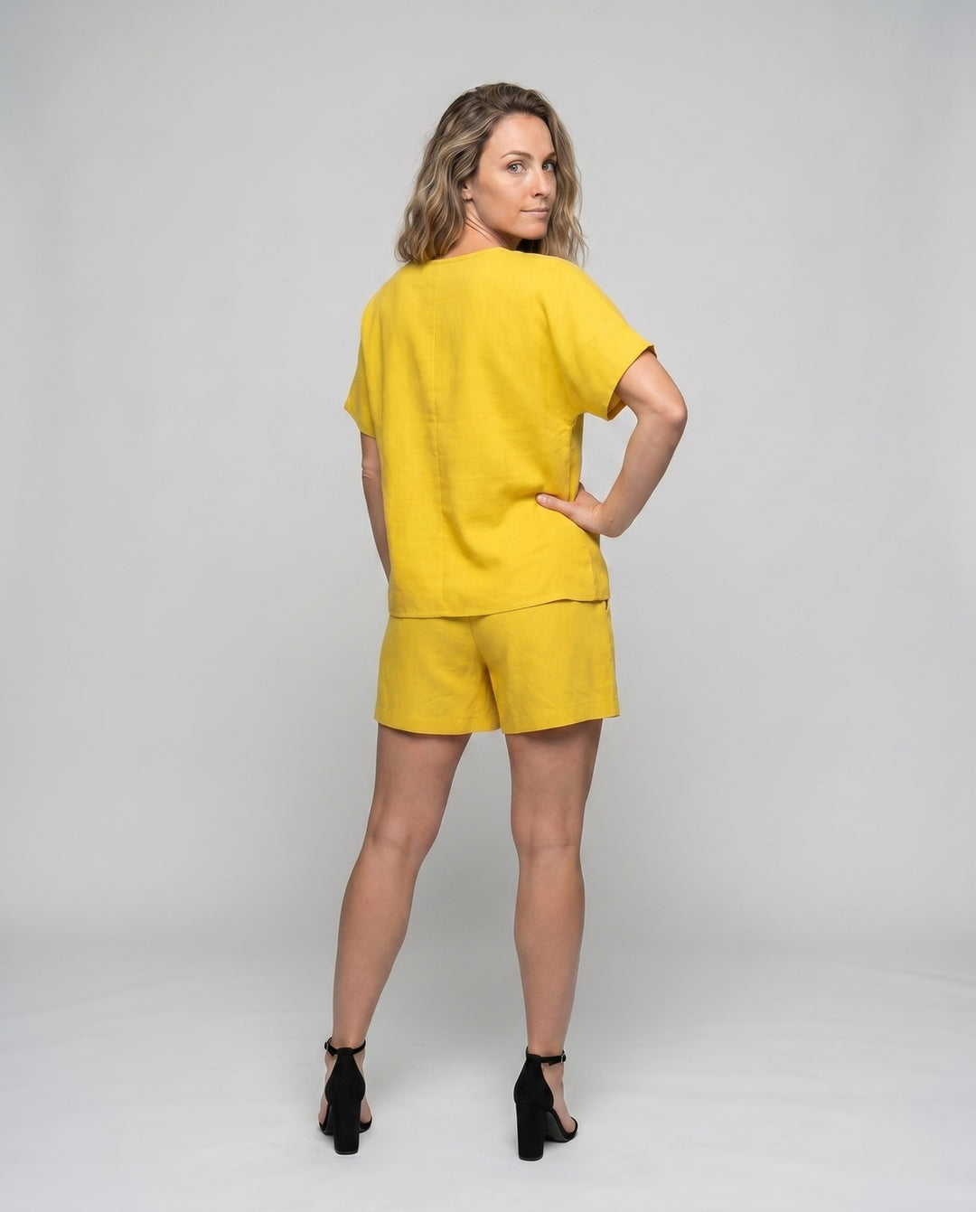Product 15648541180234 - back_view