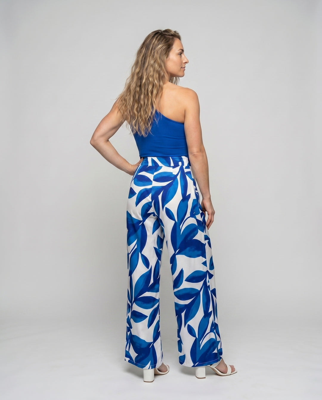 Product 15648541442378 - back_view