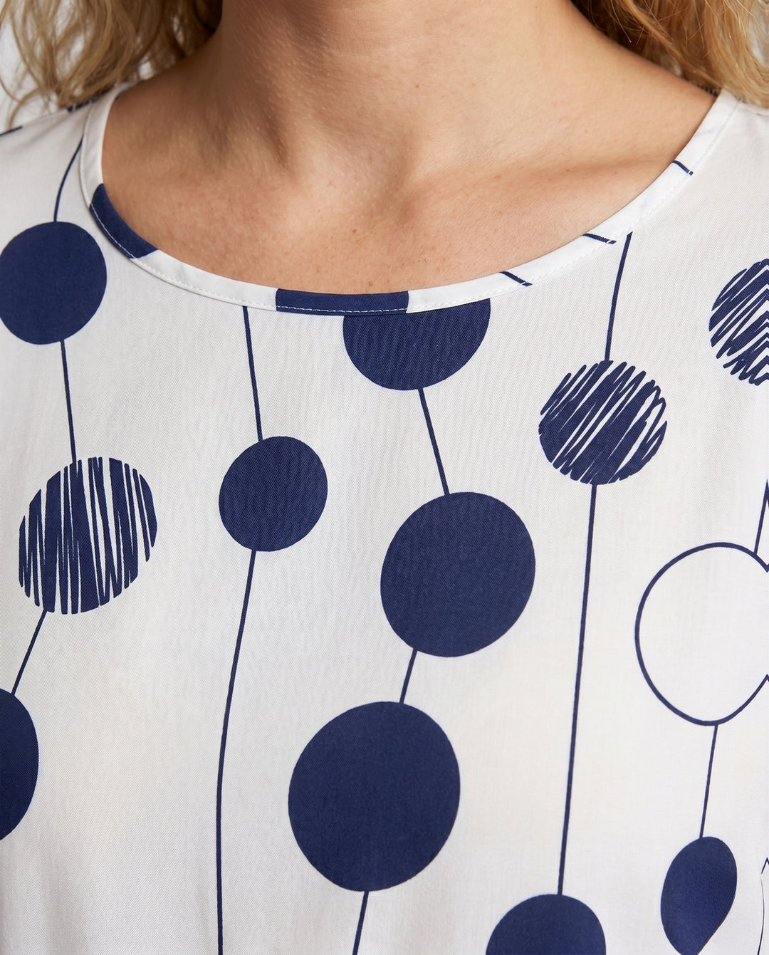 Product 15648541933898 - close_up_detail