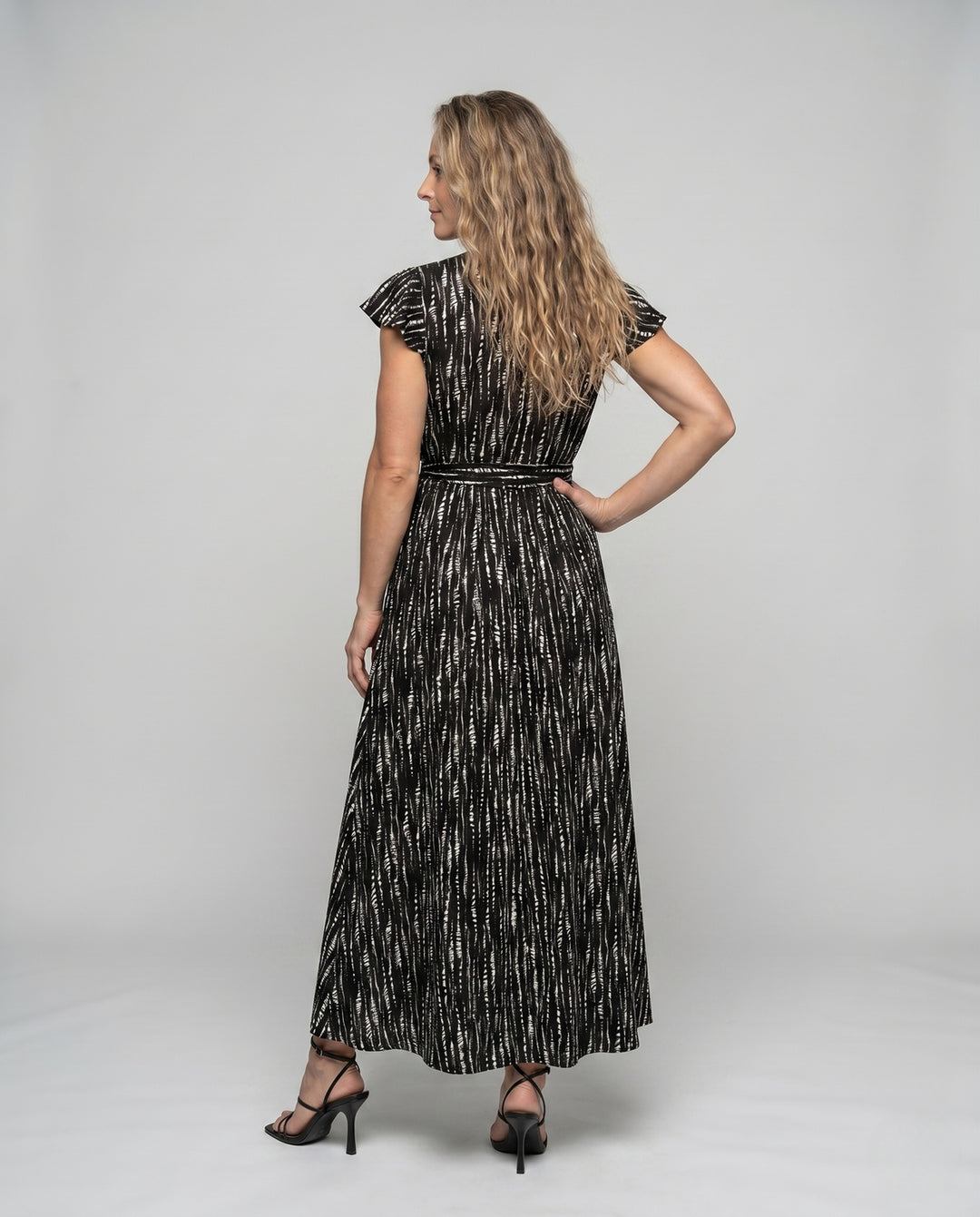 Product 15648544391498 - back_view