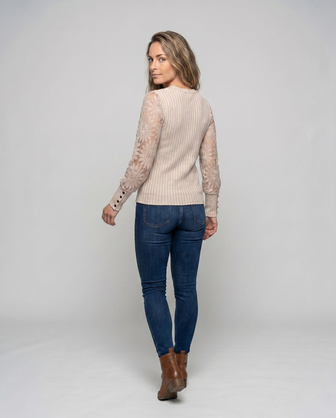 Product 15648547471690 - back_view