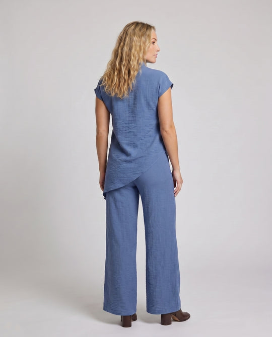 Product 15648547832138 - back_view