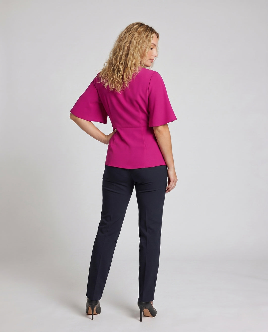 Product 15648547963210 - back_view