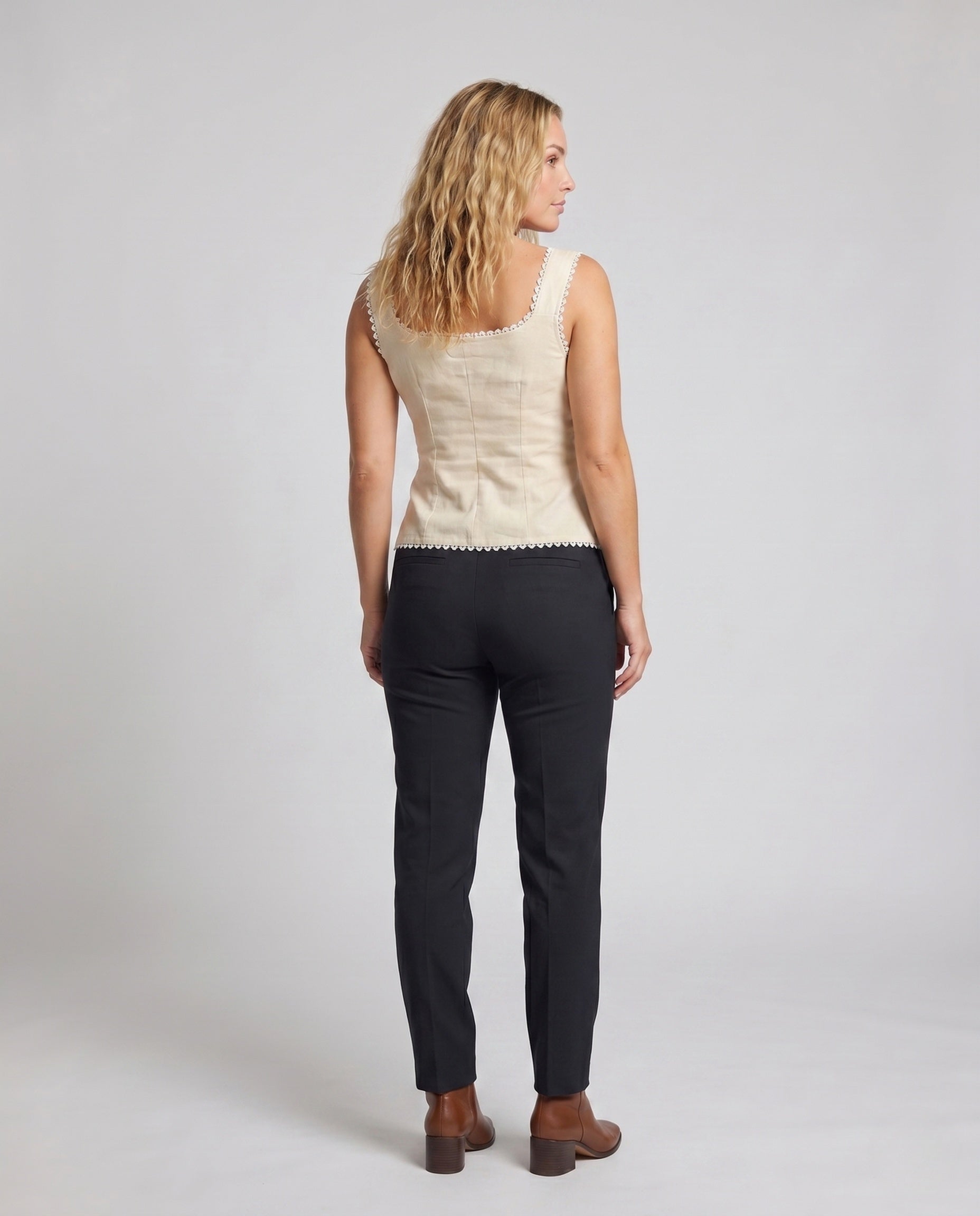 Product 15648671662410 - back_view