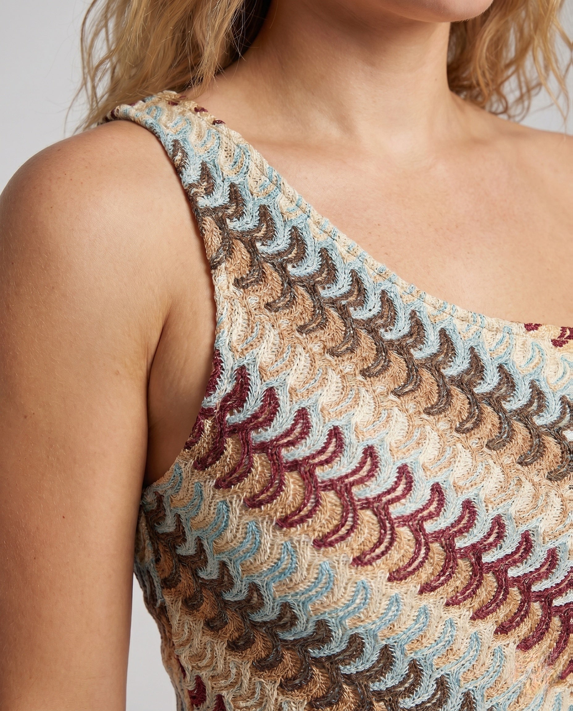 Product 15648672710986 - close_up_detail