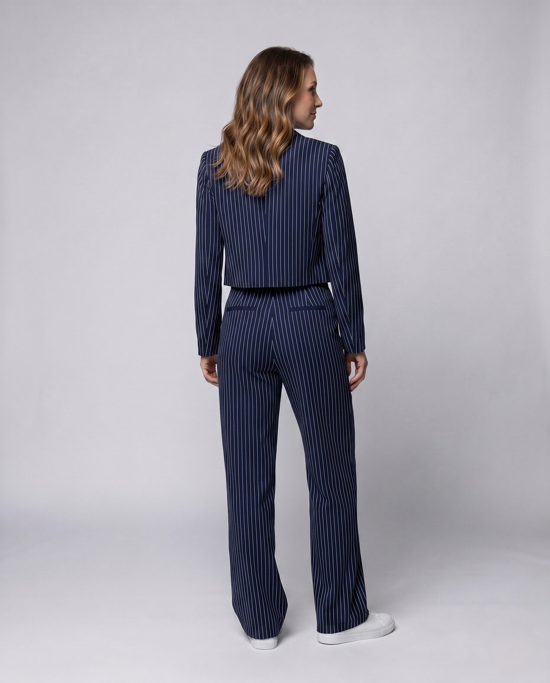 Product 15648681165130 - back_view