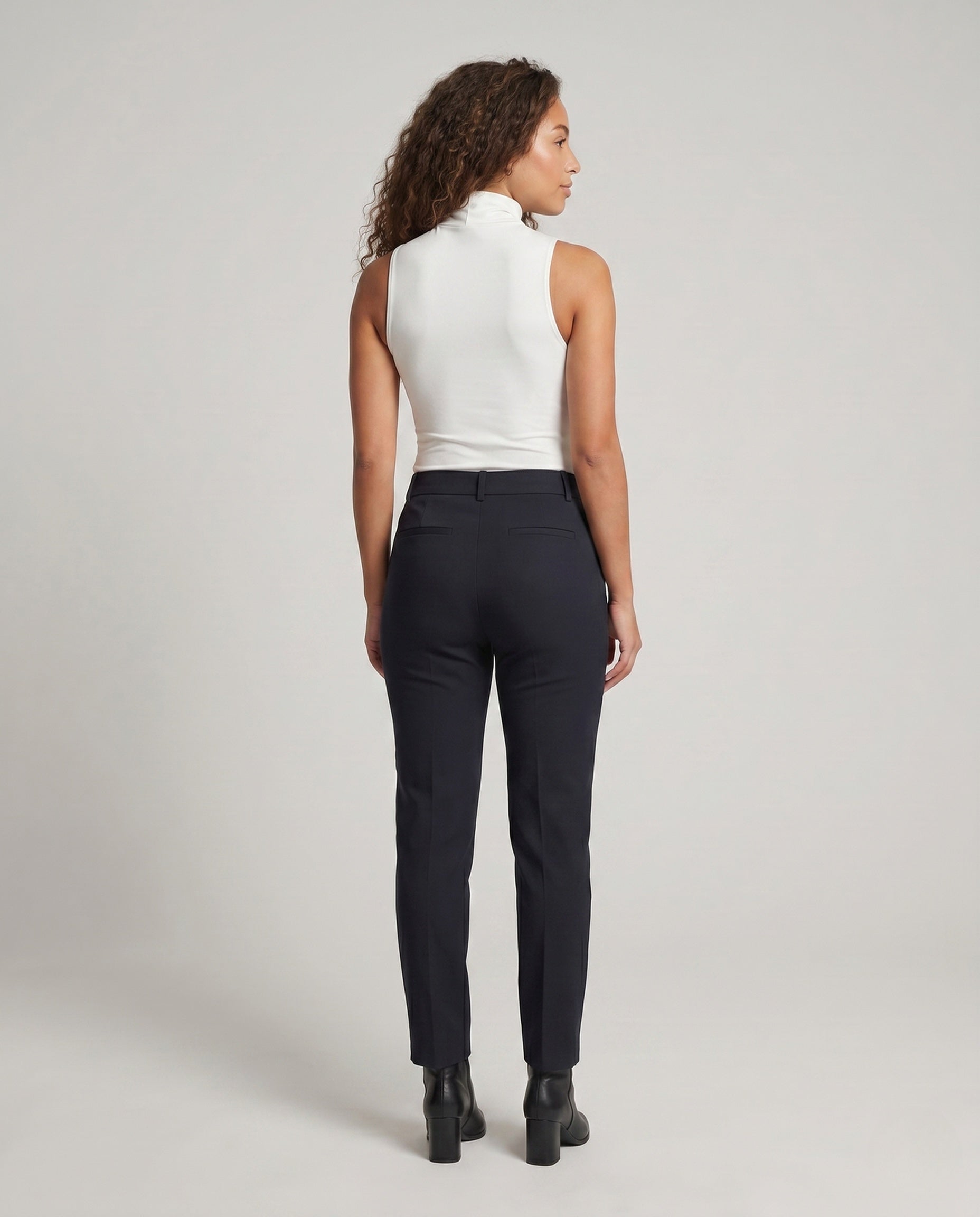 Product 15648701251914 - back_view
