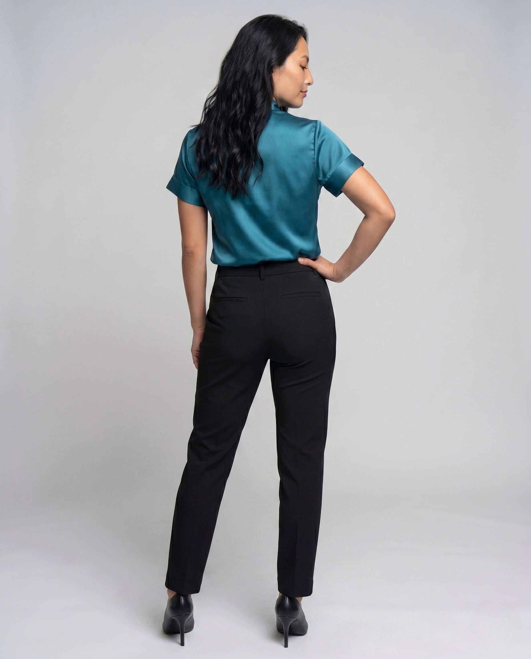 Product 15654606995786 - back_view