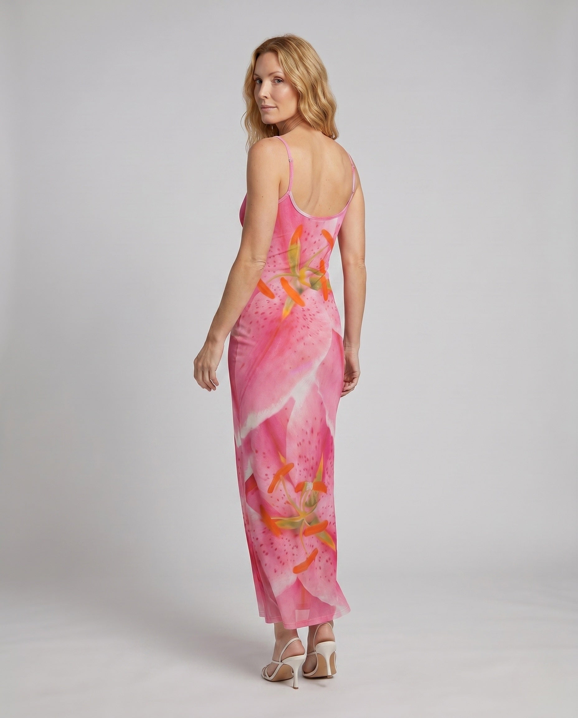 Product 15654610567498 - back_view